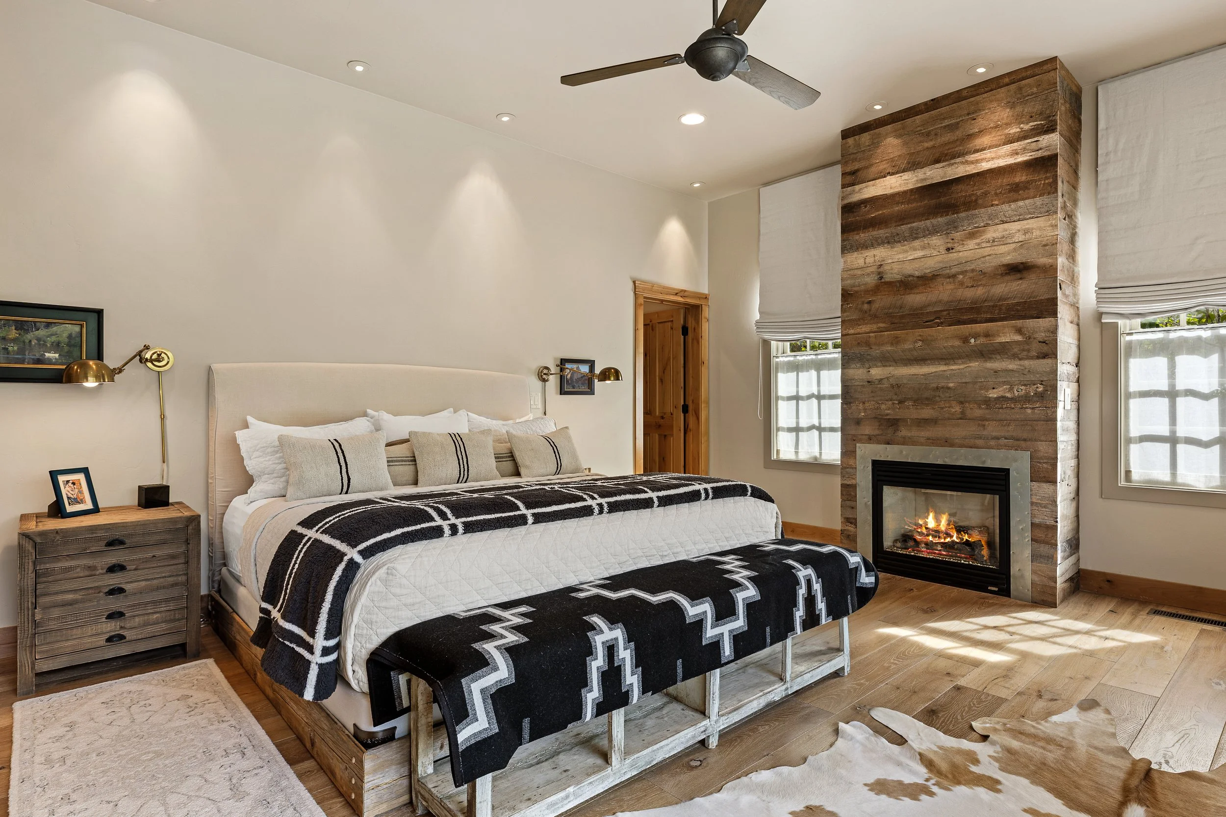 10 105_RiverBendCir_MLS-31.jpg