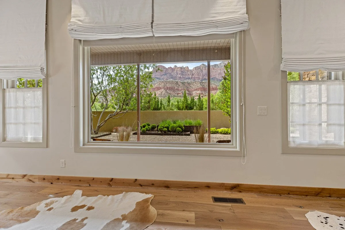 12 105_RiverBendCir_MLS-33.jpg