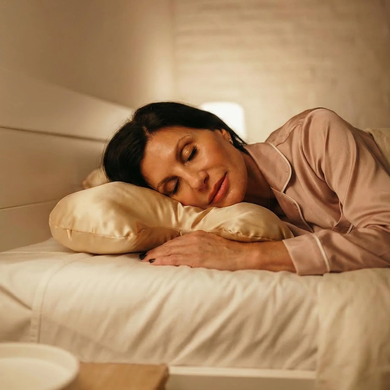 How to Wake Up Gorgeous: The Secret Power of Save My Face® Pillows