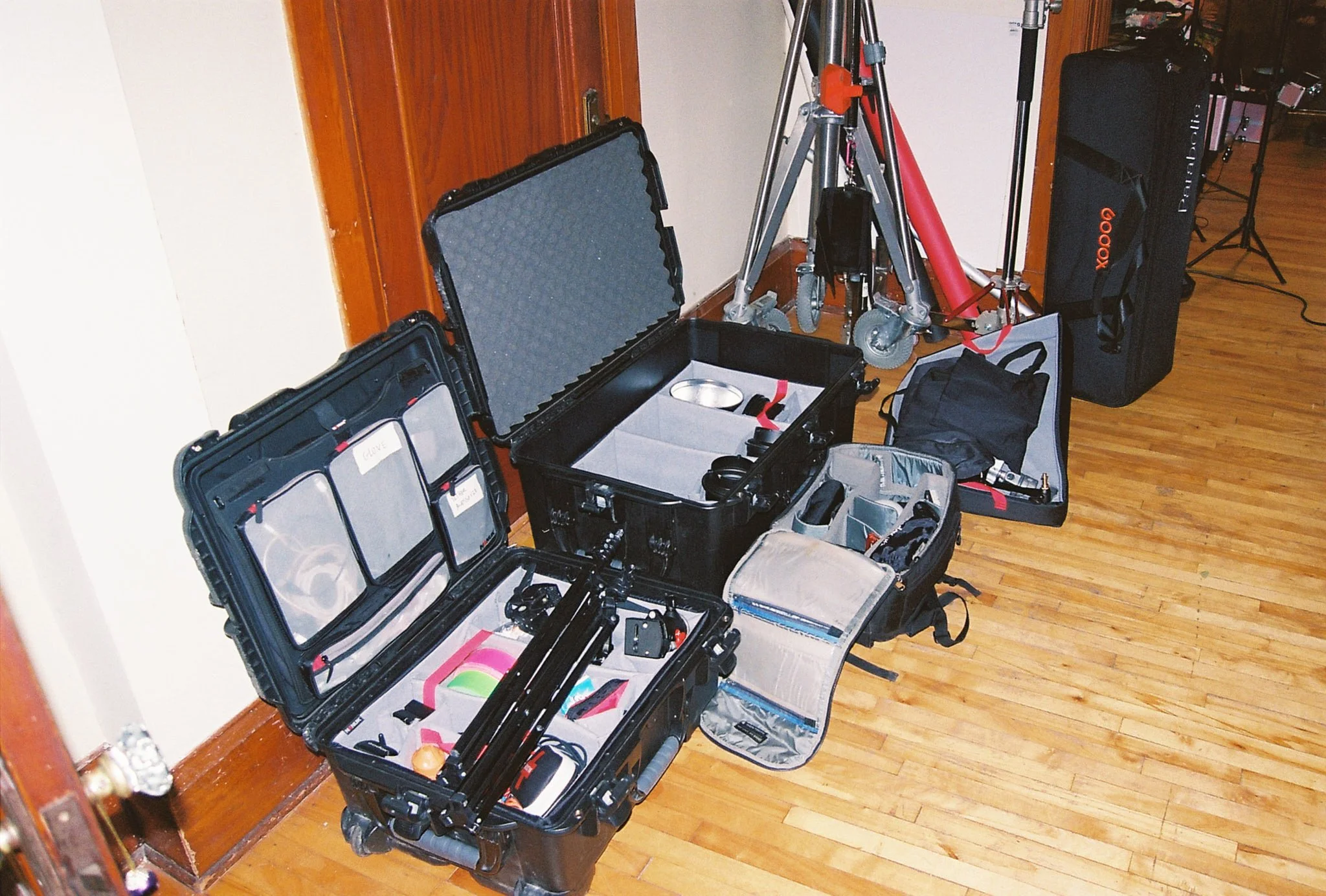 2026-08-26-BEHIND-THE-SCENE-PHOTOGRAPHY-MAISON-TOKI-PROJECT-MISCONDUCT-PHILIPPEMANH-30.jpg