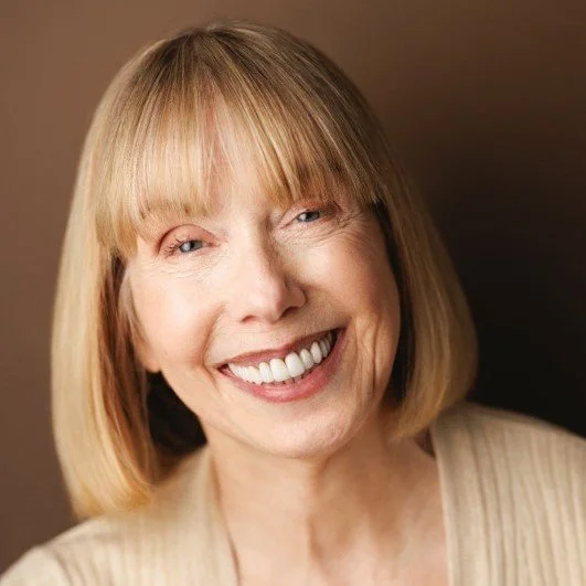 Belinda Munsell's Headshot in beige