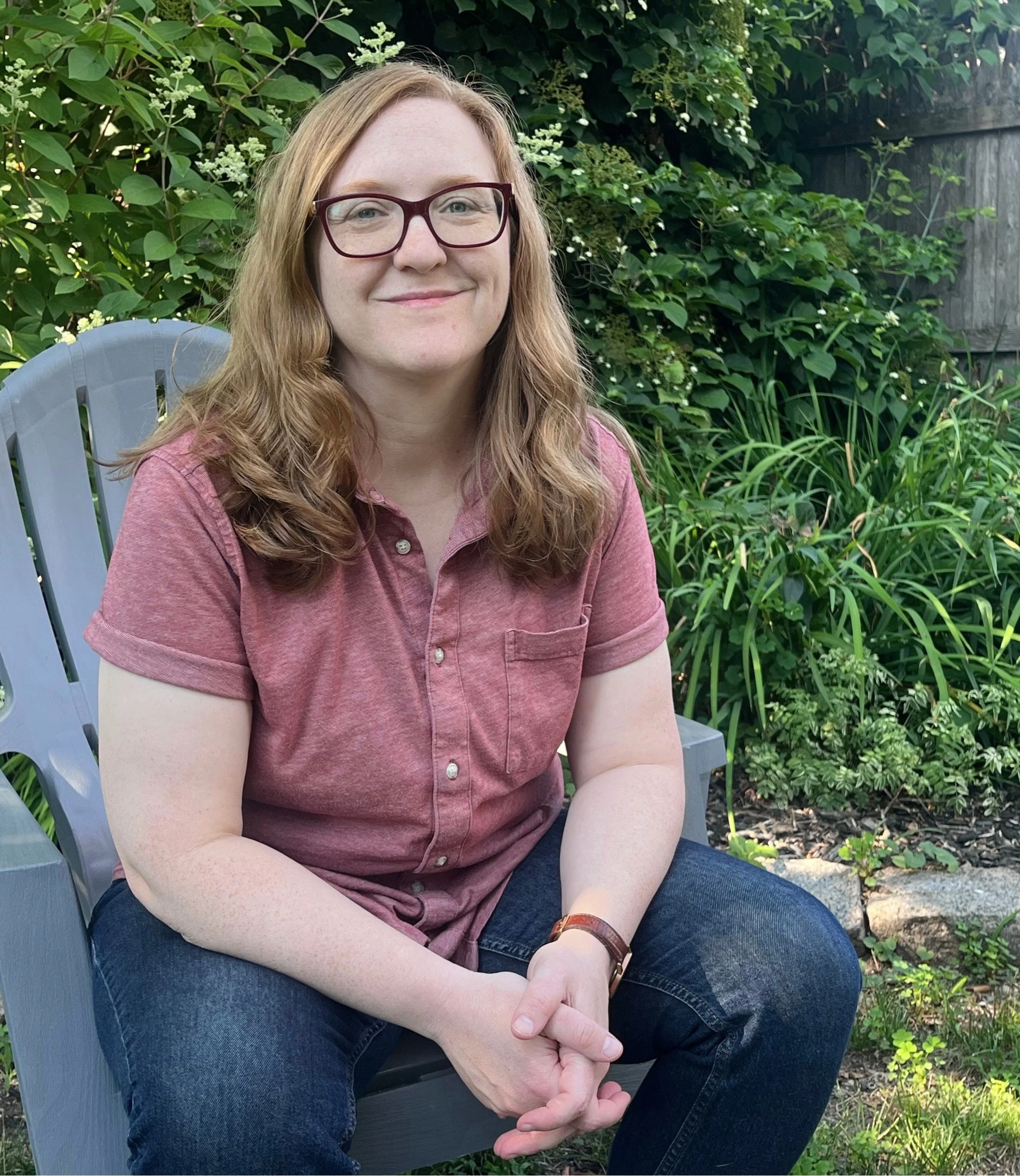 Carrie Rainwater, LMHC, specializing in recovery, trauma, anxiety, and online therapy in Massachusetts.