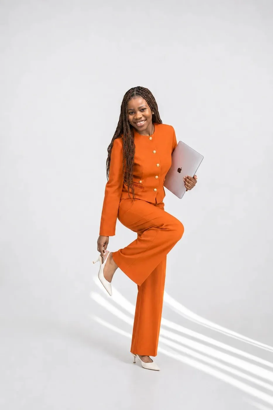 13-orange-suit.jpg