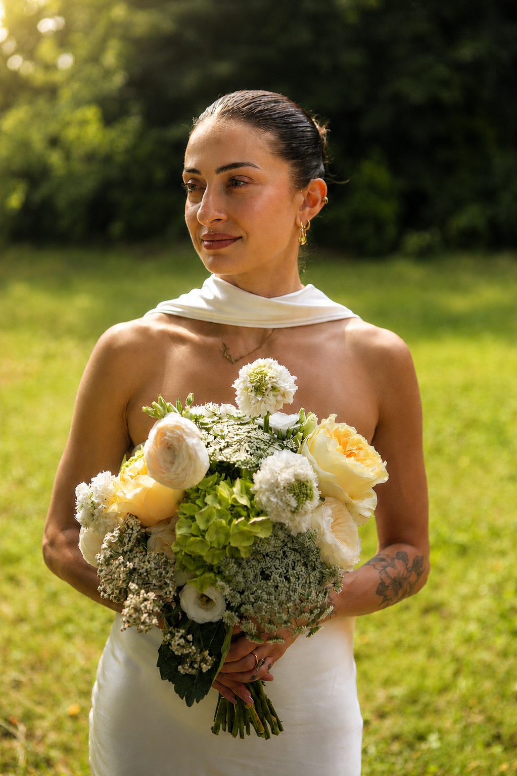 LORETO-BRIDE-WHITE-BOUQUET.png