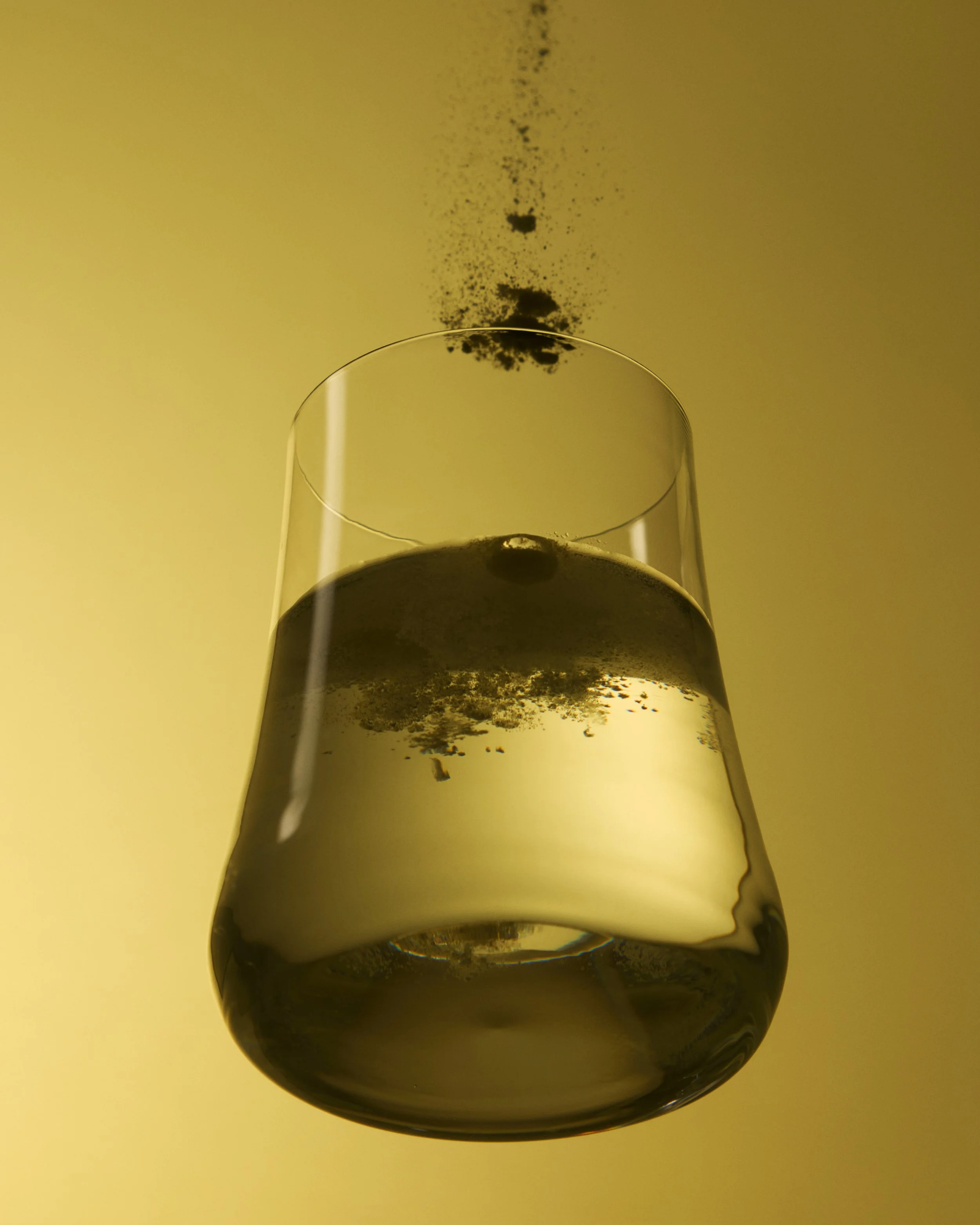 09_Pineapple_pouring_into_glass_COMP-FINAL.jpg