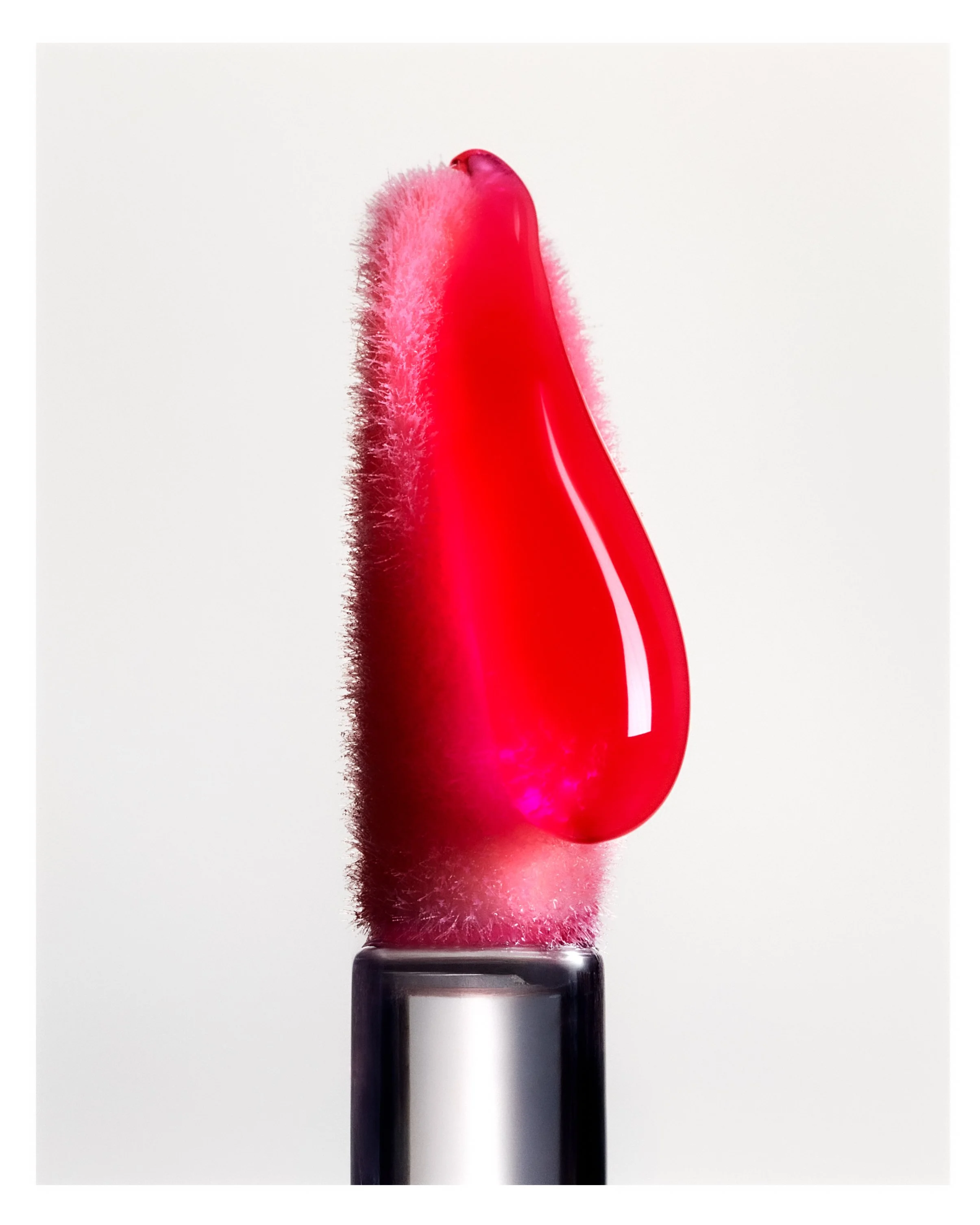 26-03 3502-03A ISH GLOSS APPLICATOR.jpg