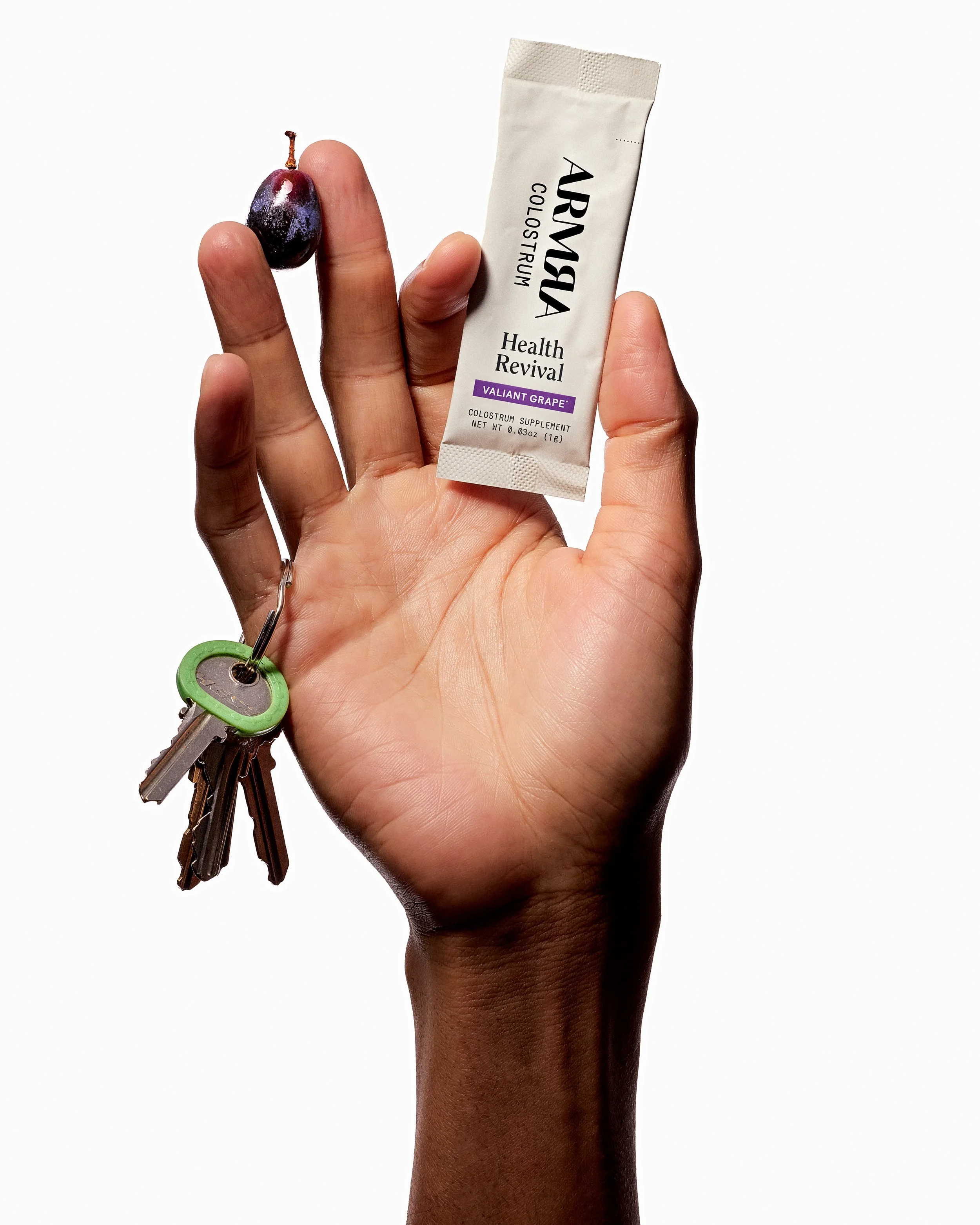 20250116_Armra_S14_HandHold_COMP_V2.jpg