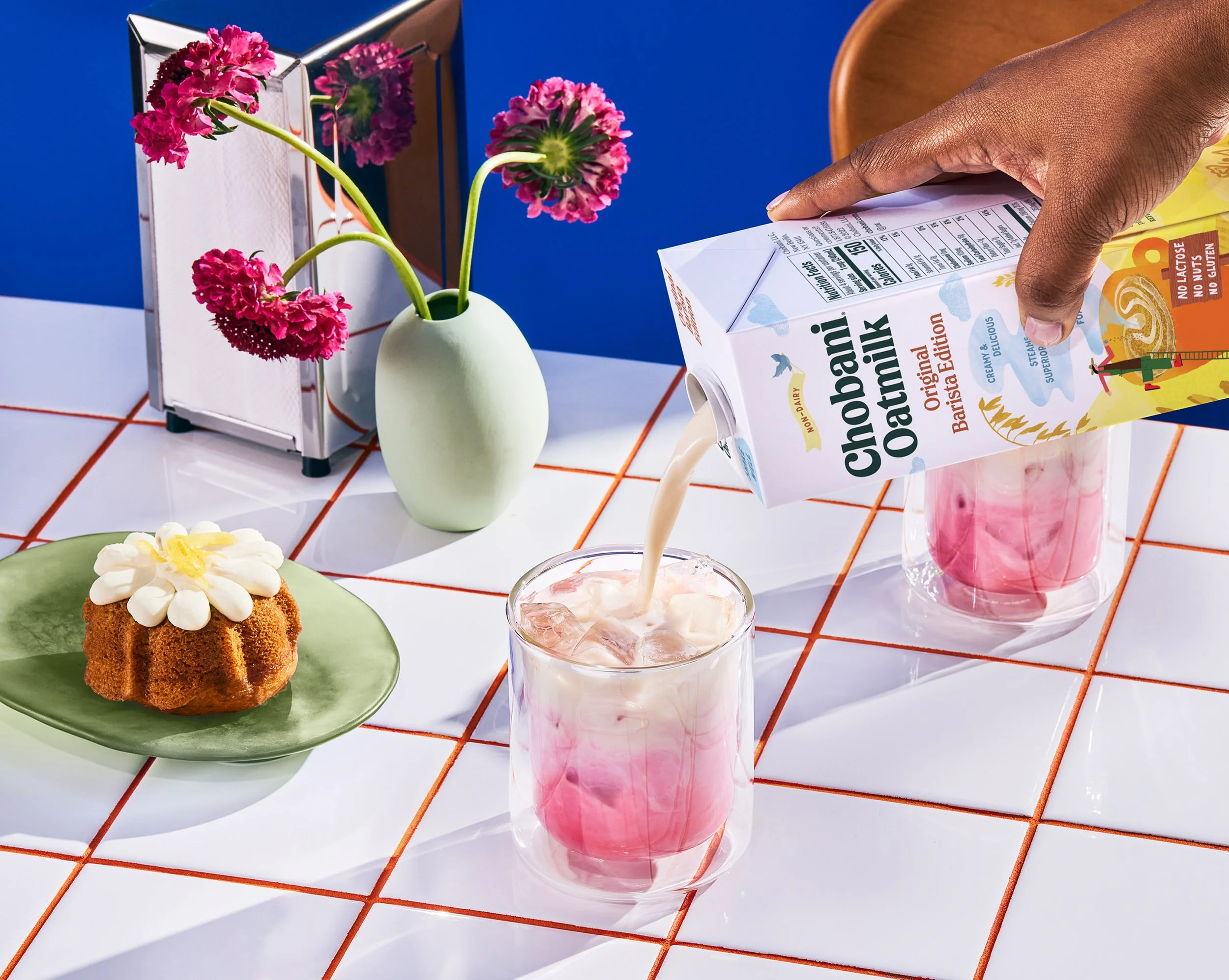 FS_202304_JHuang_CCoalition_Blood-Orange-Julius_w32oz_BARISTA_OATMILK_RGB_v2.jpg