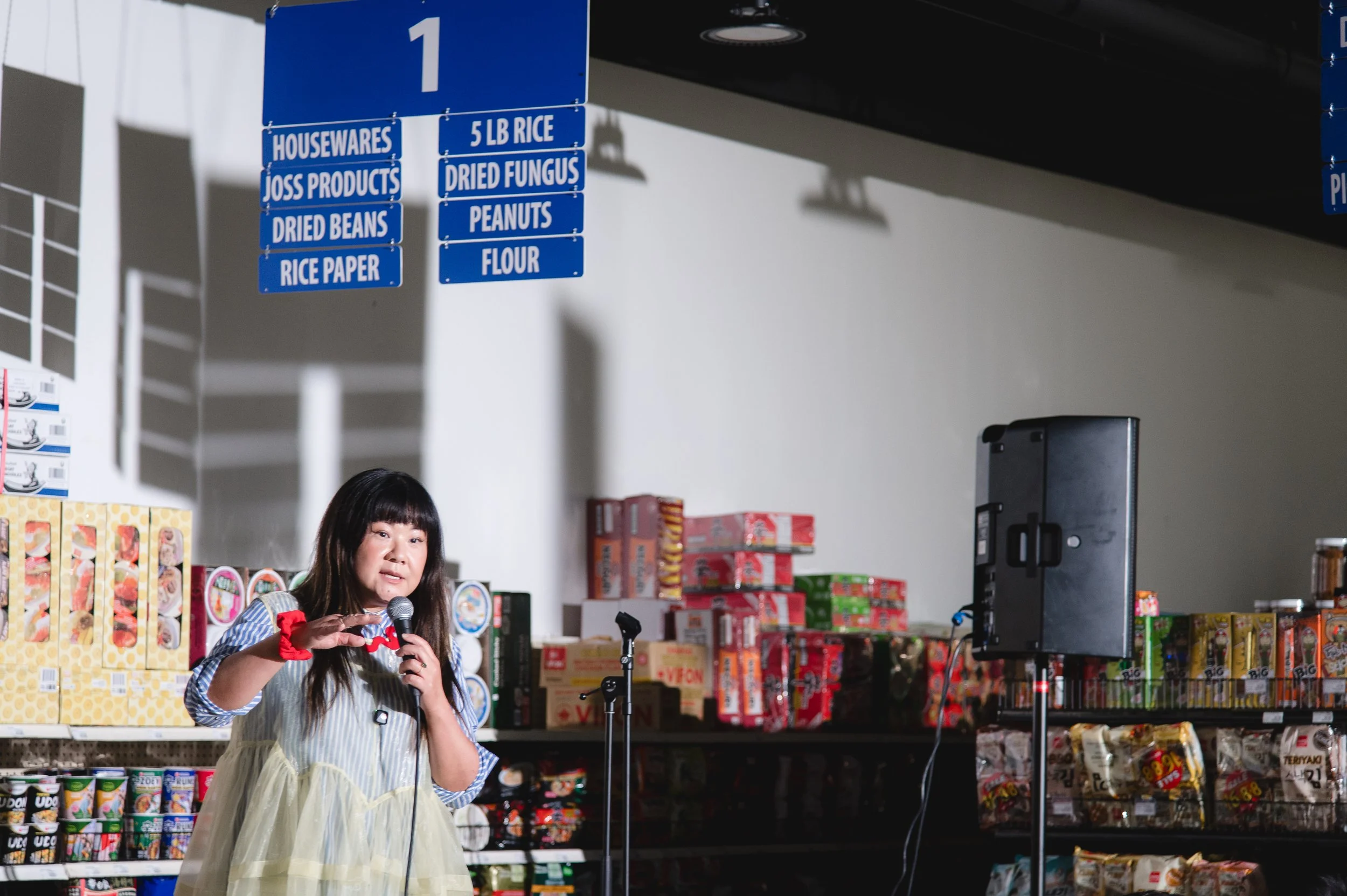 Photo: Kelly Dwyer. Shuang Hur Supermarket on Nicollet Ave, Minneapolis, MN - 7/11/26