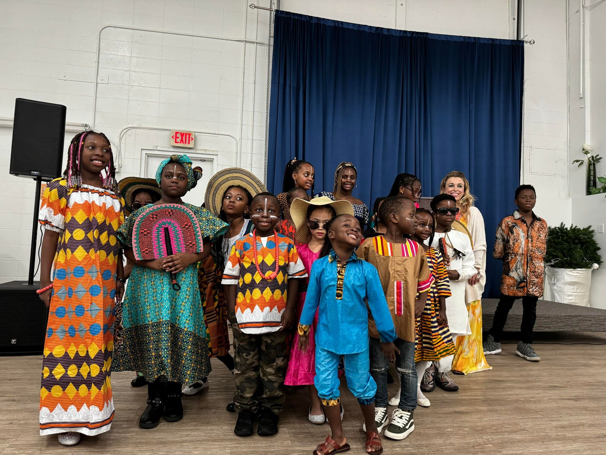 410759639_1728328947651707_8262284030918398027_n.jpg