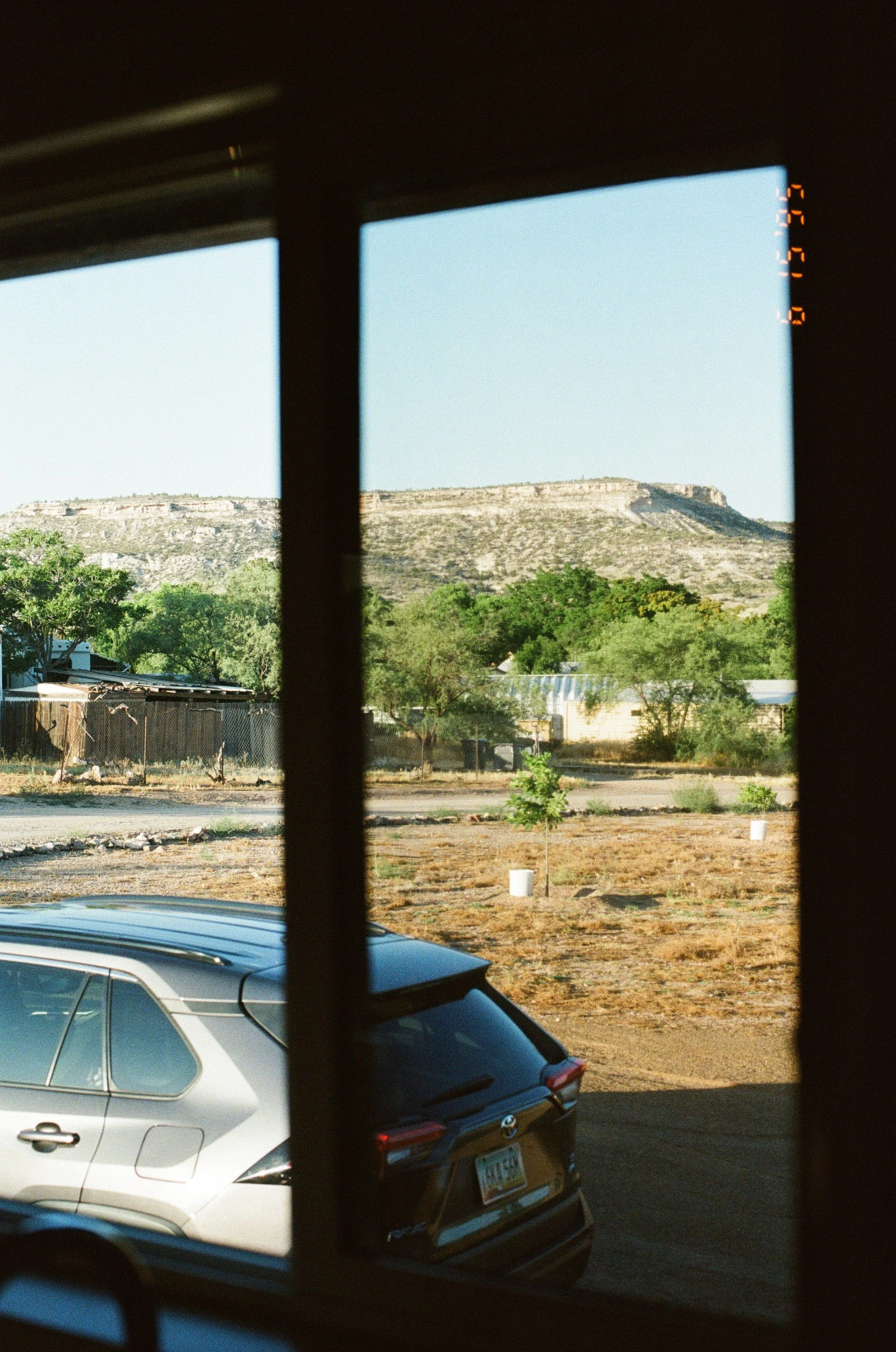 R0001_F006.jpg