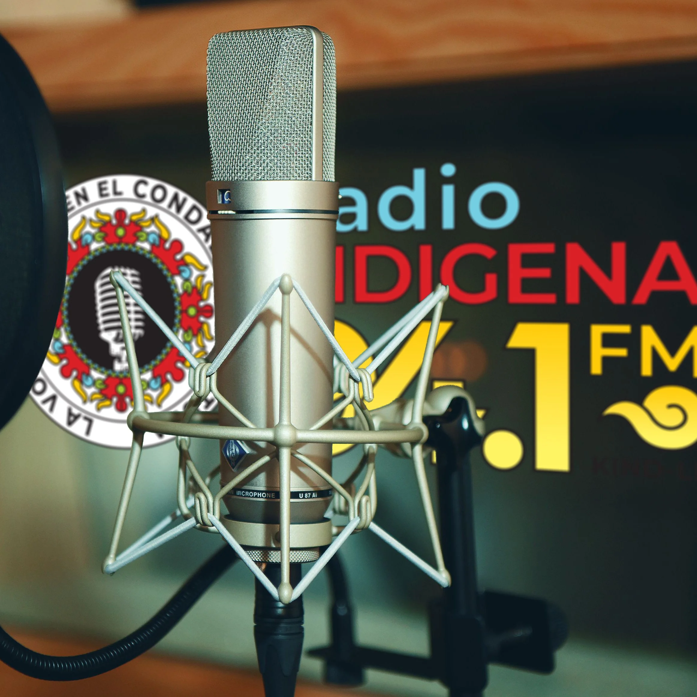 Radio_Indigena_Booth_mockup.jpg