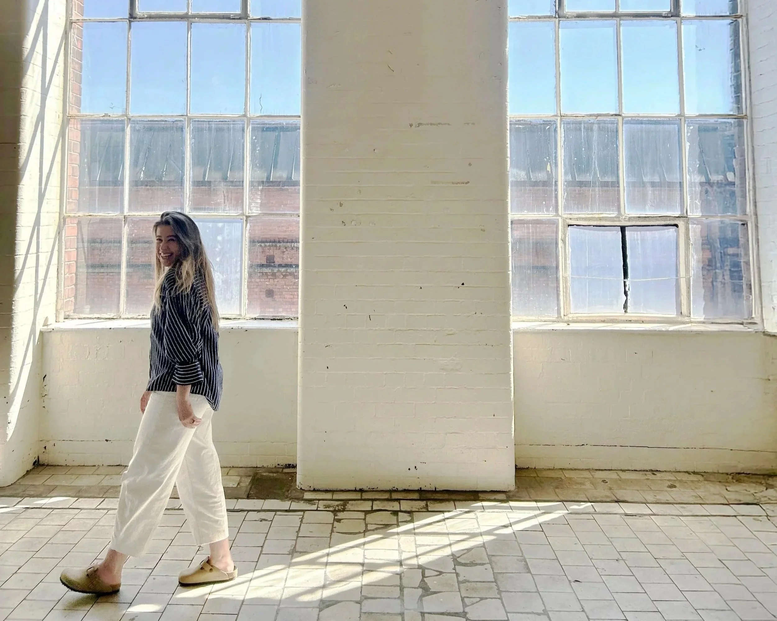 Laura Connell, artist of Yarrow & Cloud, contemporary architectural sculpture studio.