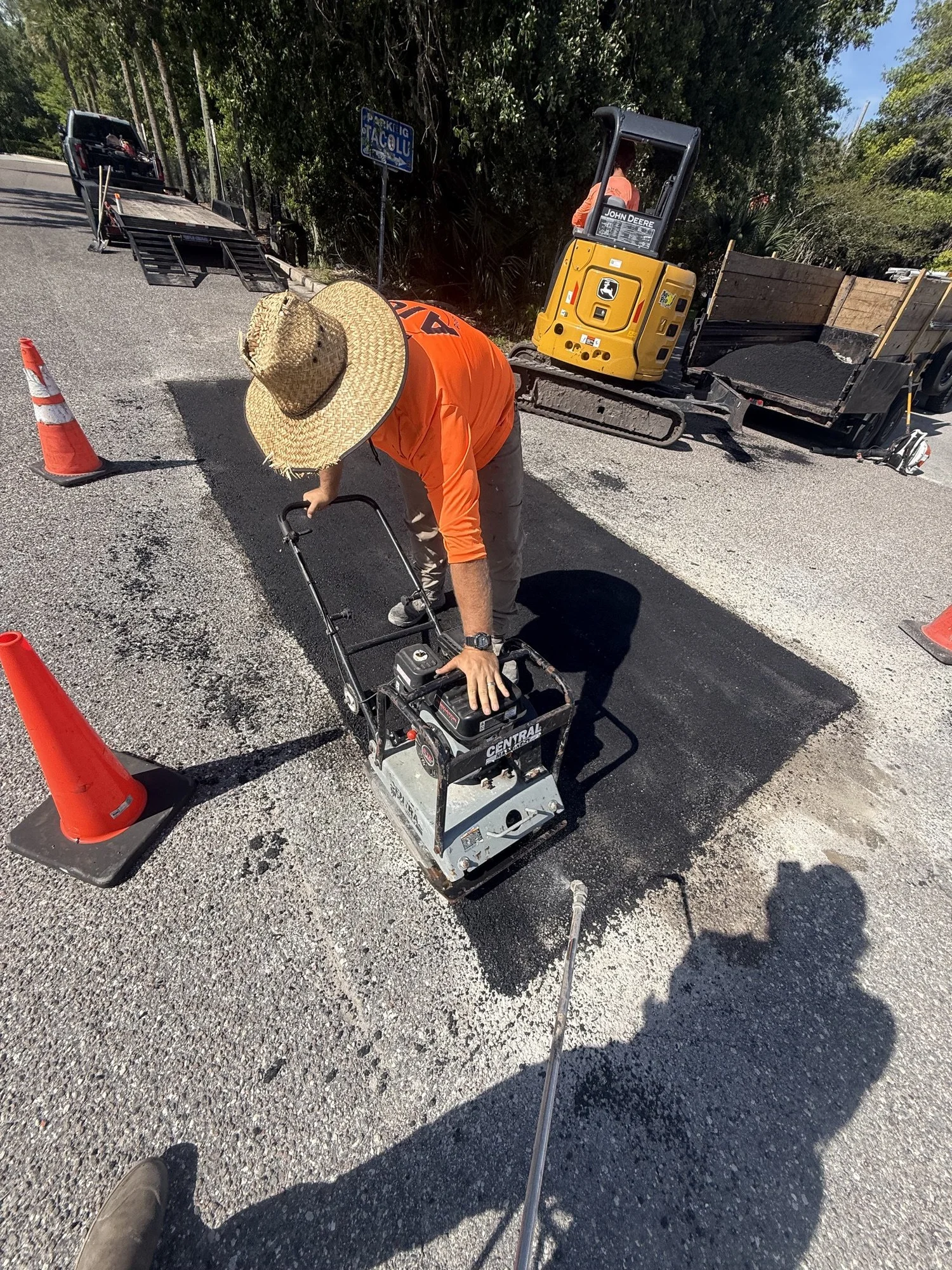 AIO Property Maintenance crew at work in Jacksonville, FL