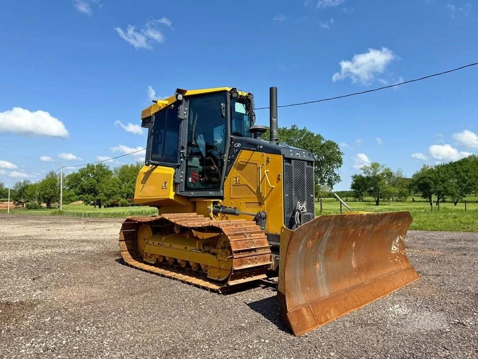 2023 John Deere 450 LGP