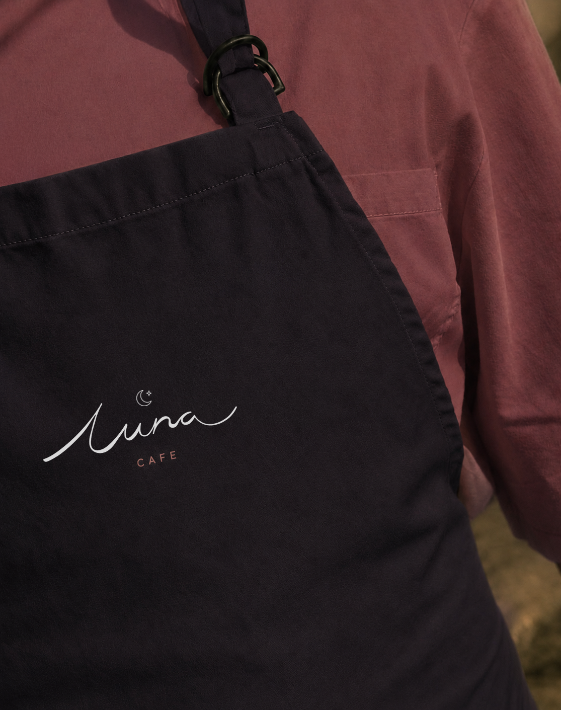 staff apron.png