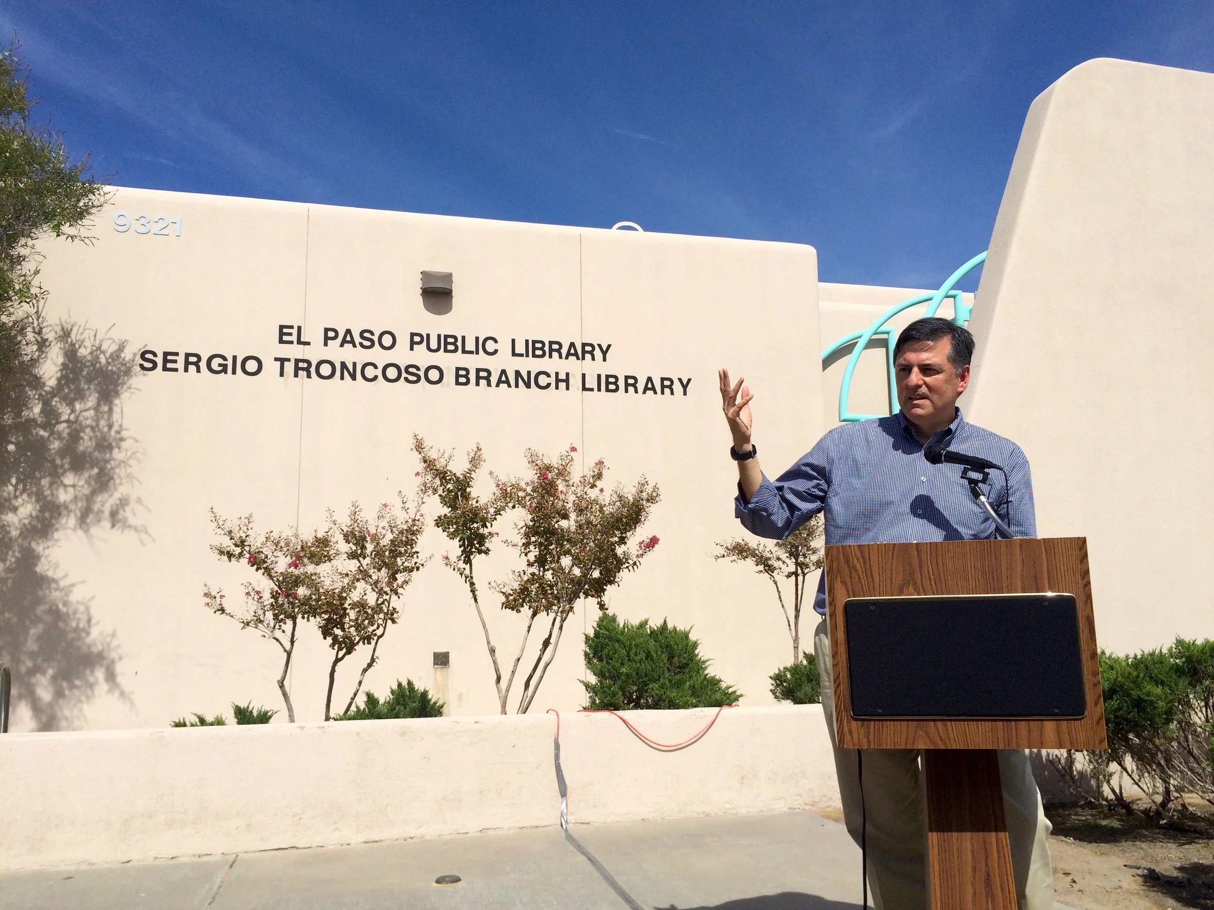 Sergio Troncoso talking about importance of reading and public libraries at Sergio Troncoso Branch Library, 2015.