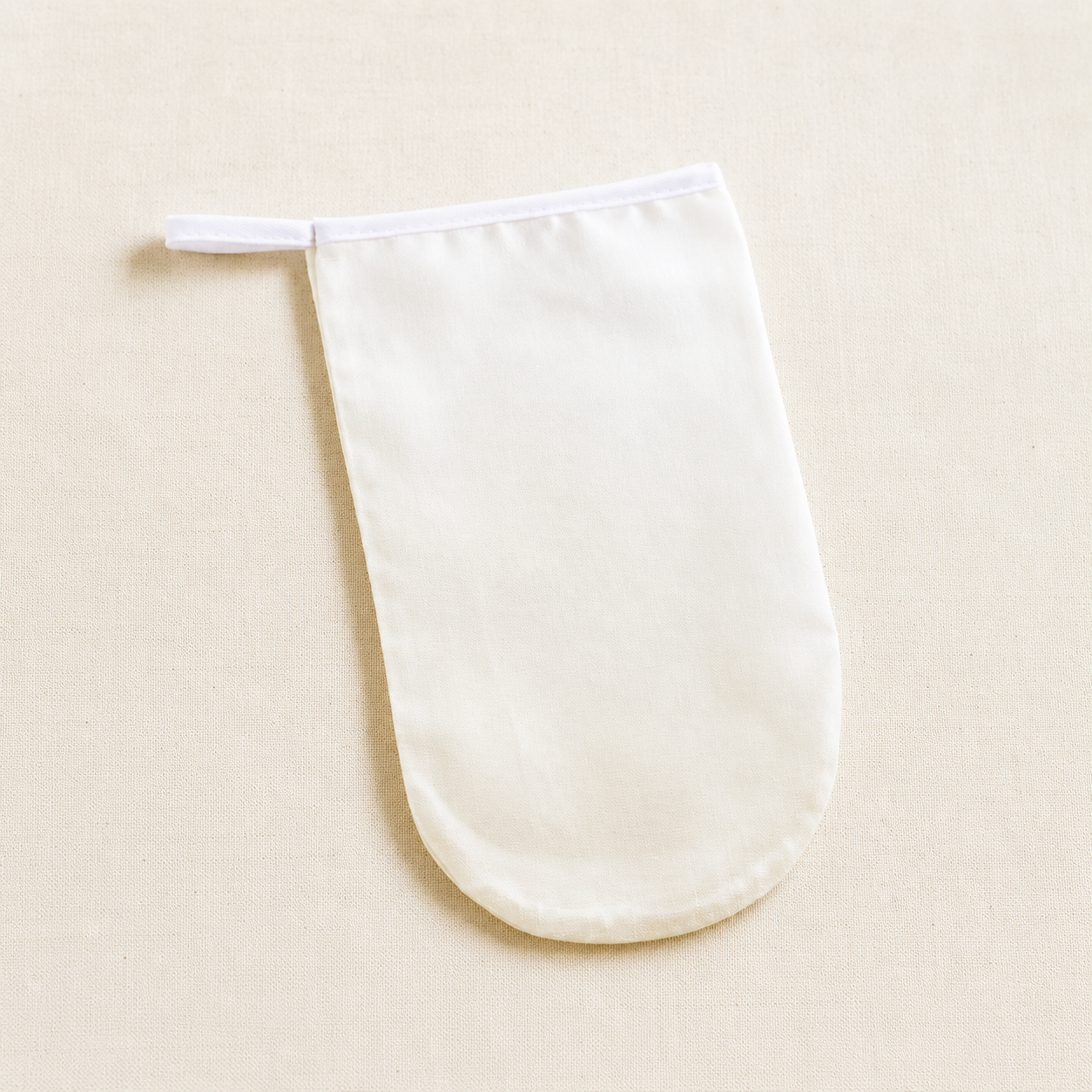 Silk Body Mitten - Hapa Wellness.png