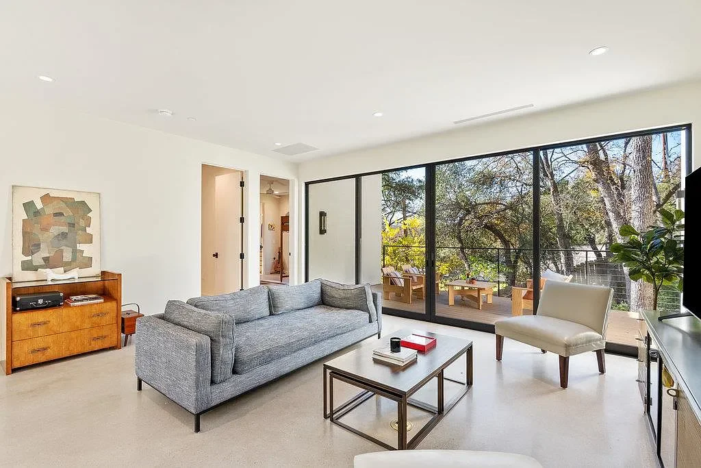MangumBuilders_Westgate_ModernBuild16.webp