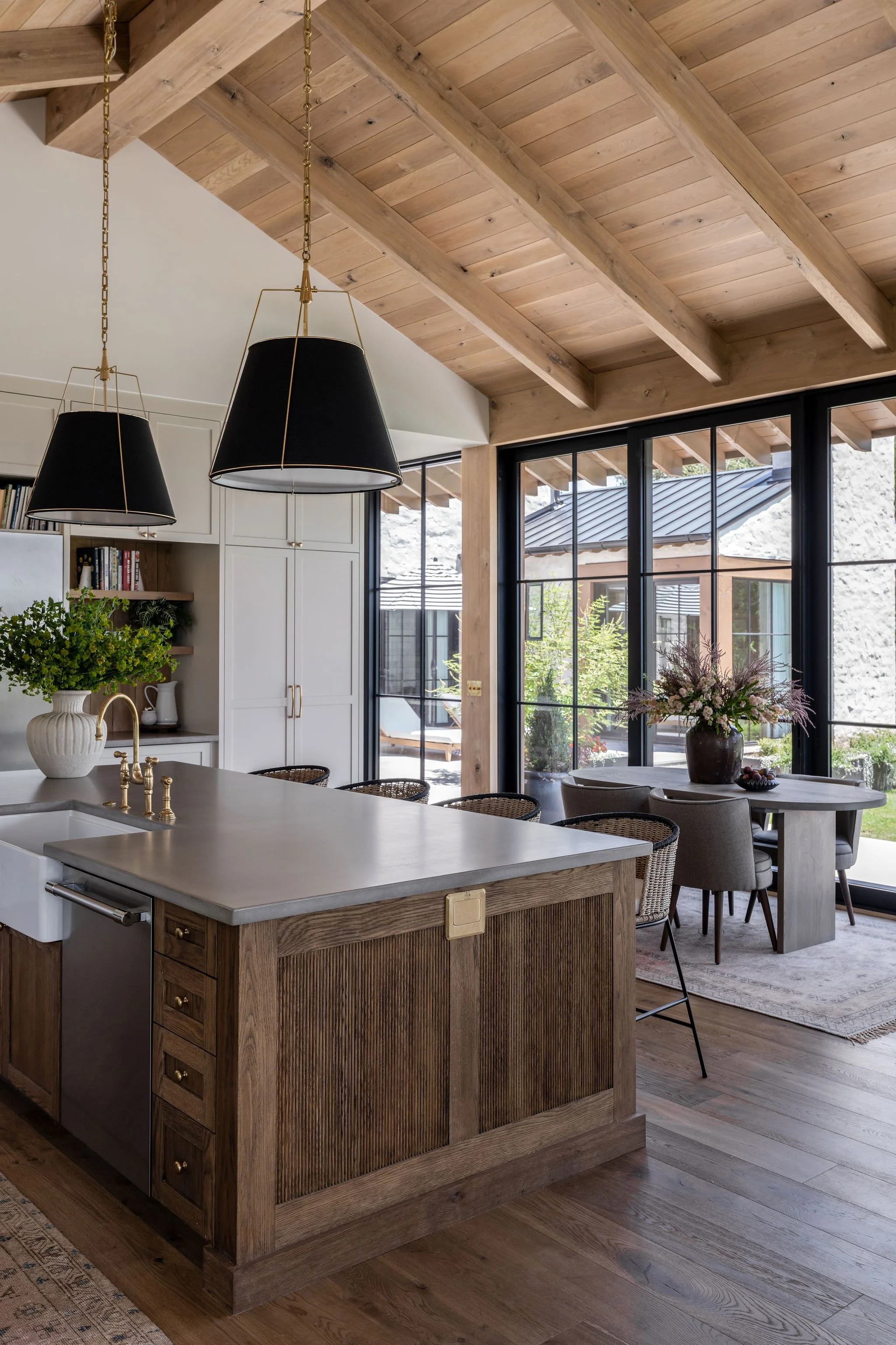 MangumBuilders_Bluffview_ModernBuild02.jpg