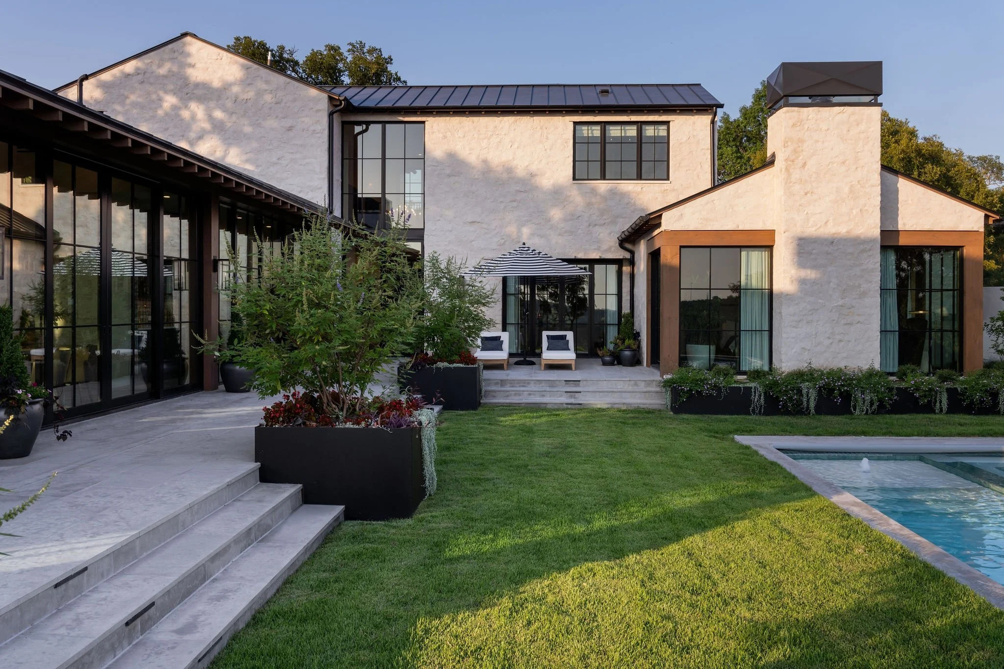 MangumBuilders_Bluffview_ModernBuild10.jpg