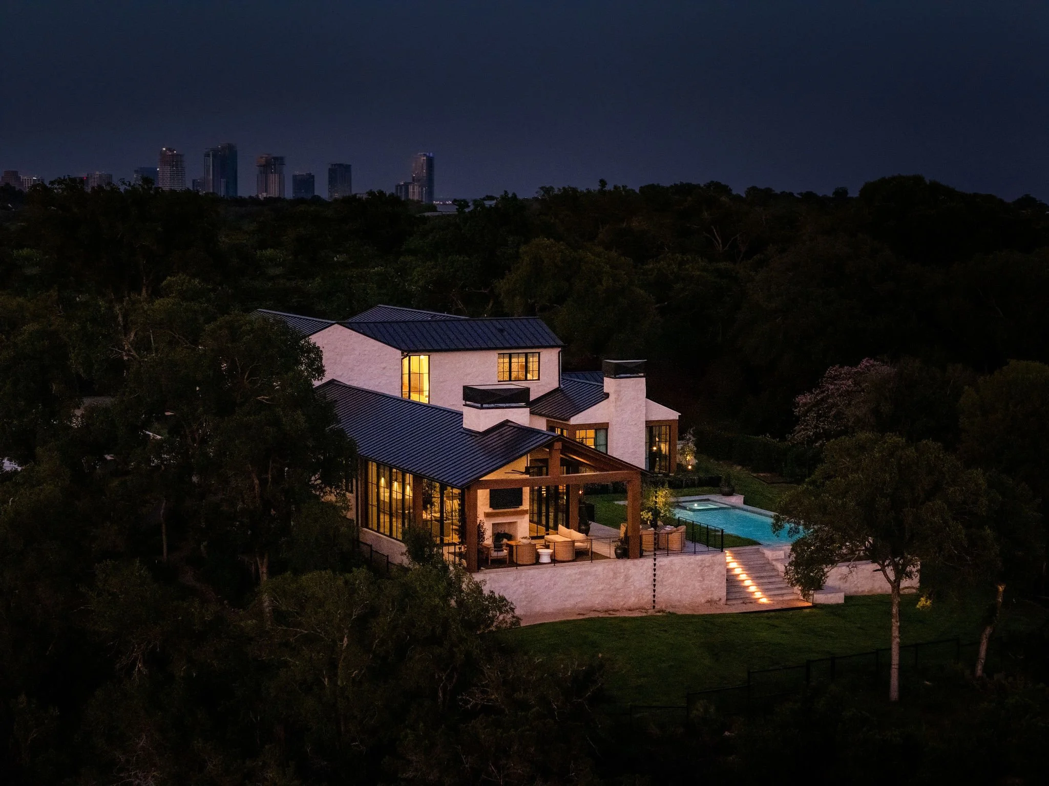 MangumBuilders_Bluffview_ModernBuild27.jpg