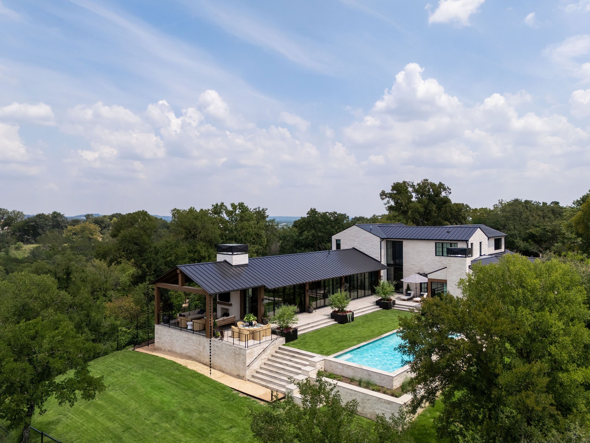 MangumBuilders_Bluffview_ModernBuild29.jpg