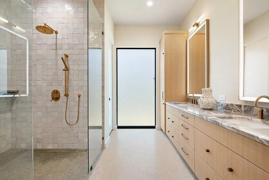 MangumBuilders_Westgate_ModernBuild21.webp