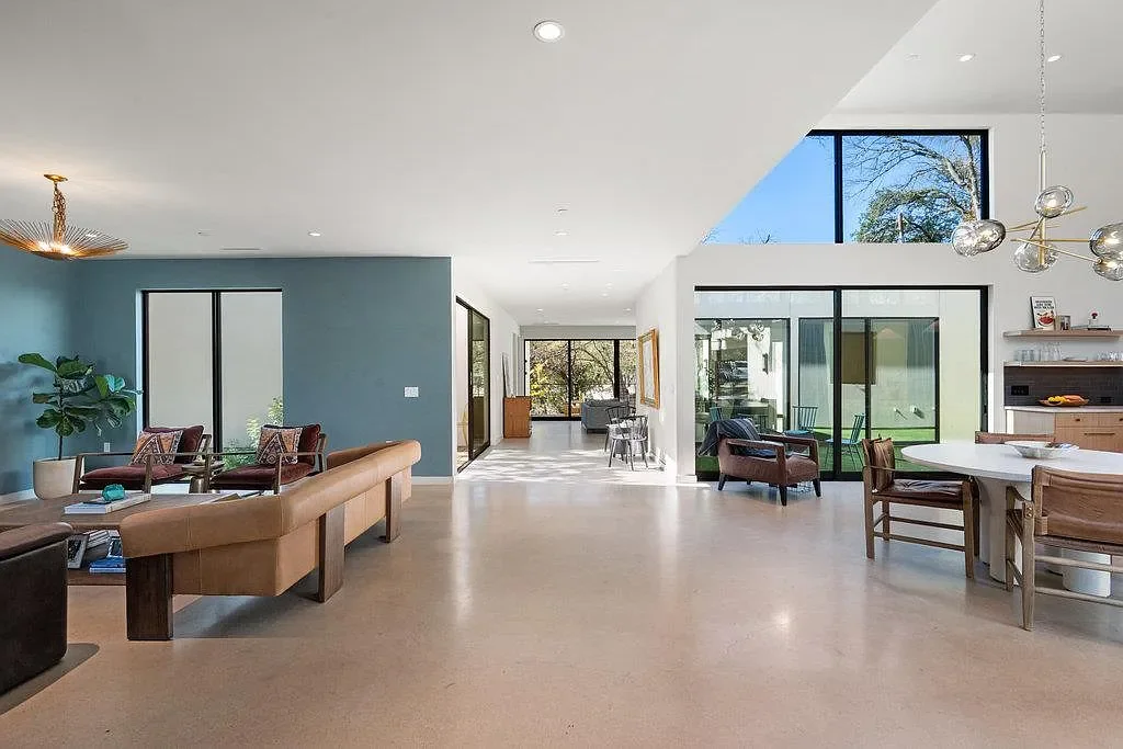 MangumBuilders_Westgate_ModernBuild11.webp