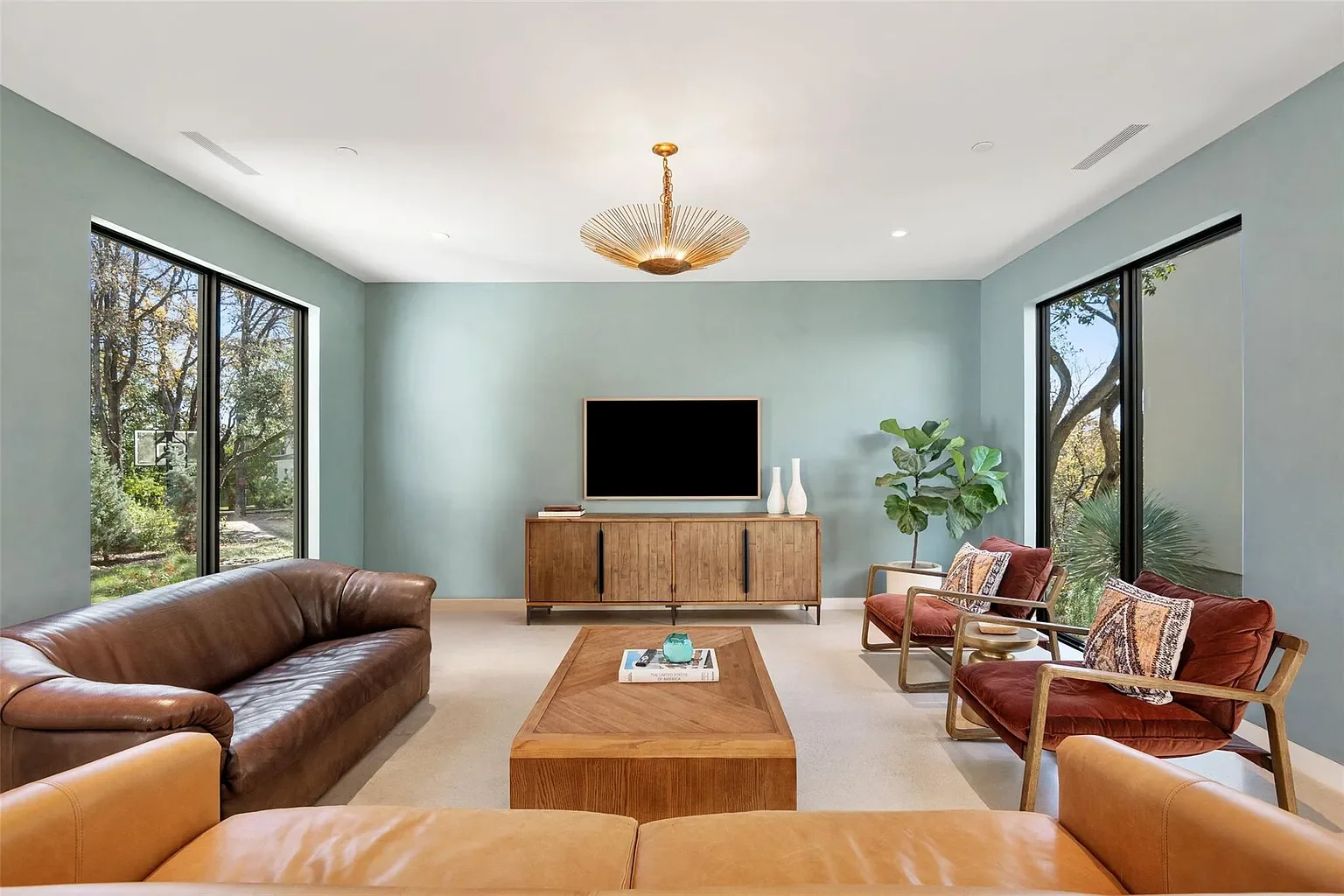 MangumBuilders_Westgate_ModernBuild18.webp