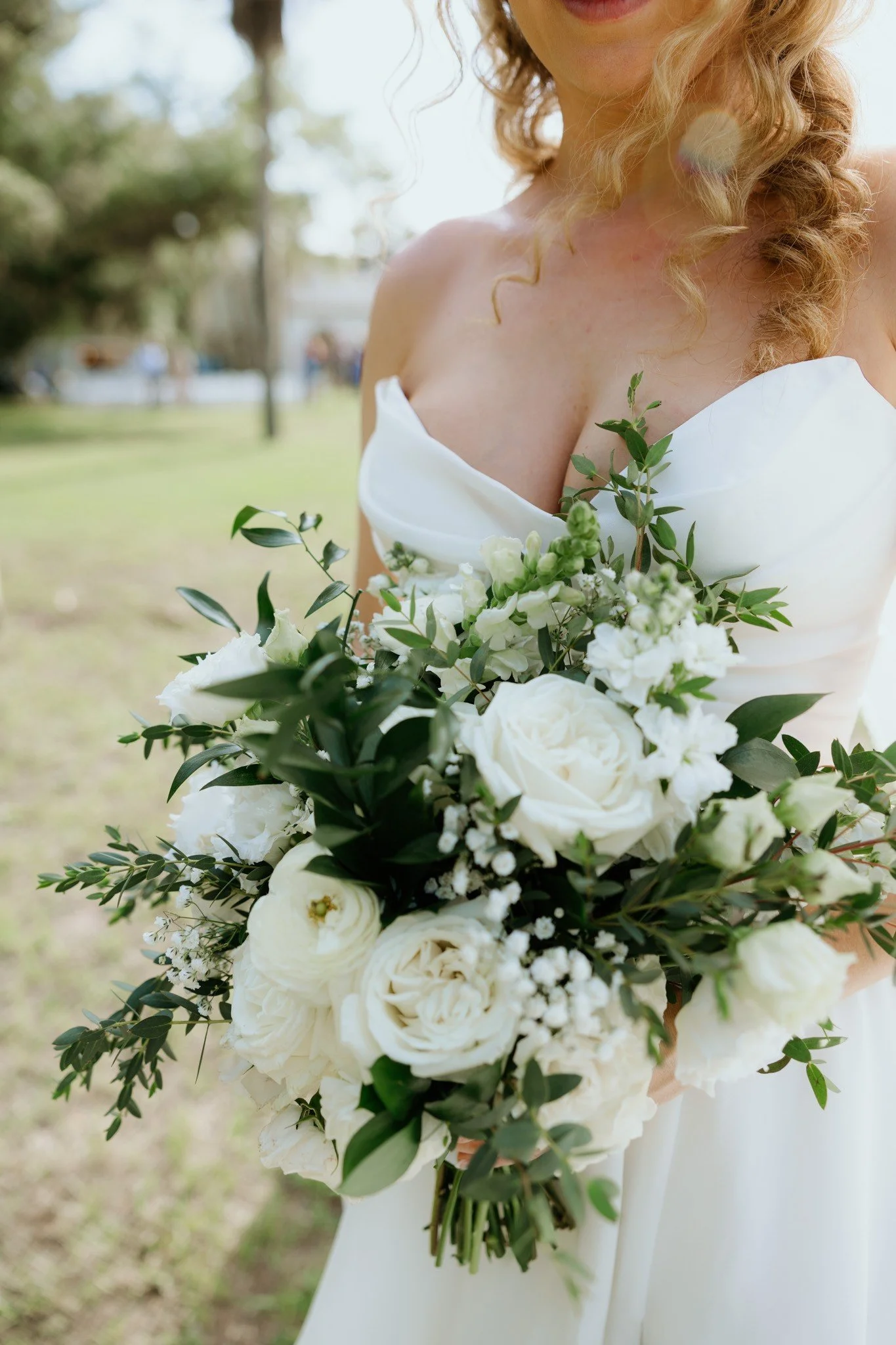 Haley Bouquet-close.jpg