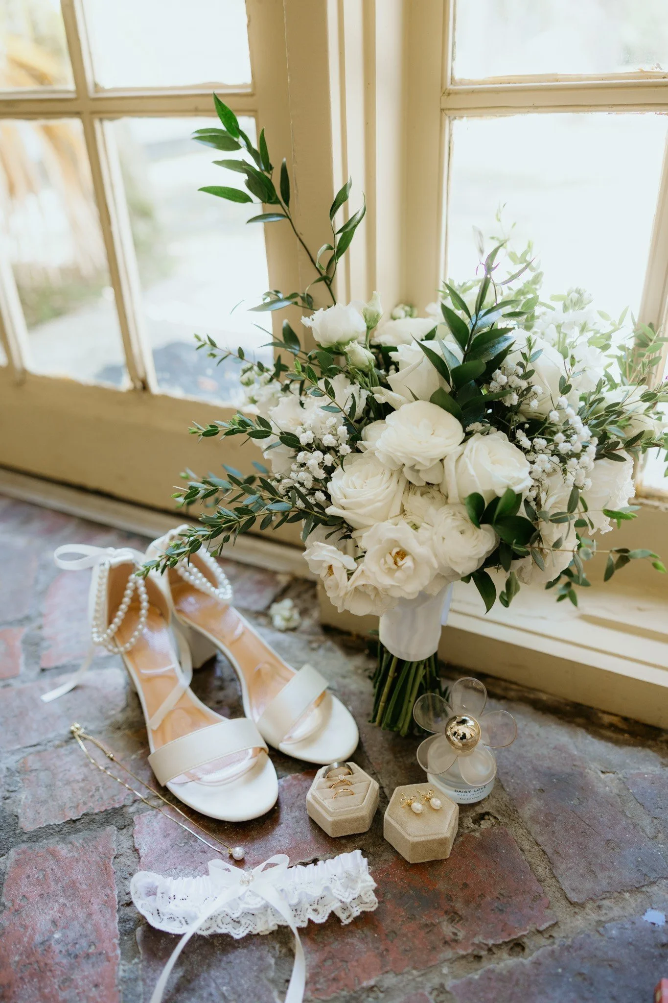 haley bouquet floor.jpg