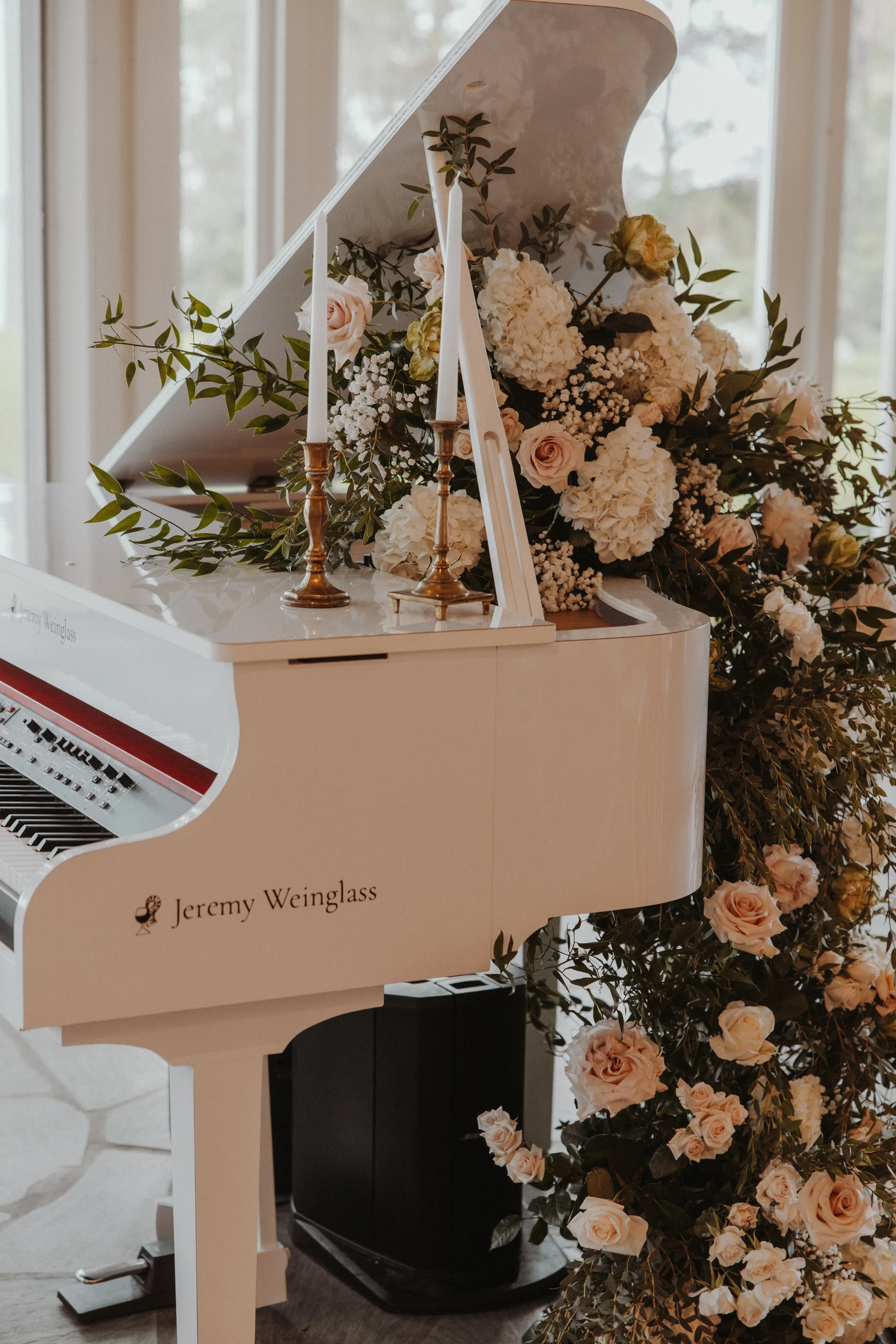 Azaleana Piano Close.jpg