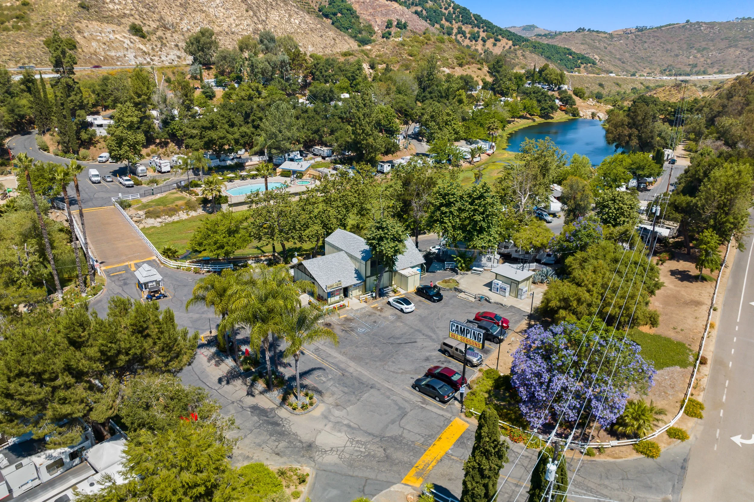 HiveMedia_All Seasons RV-7.jpg