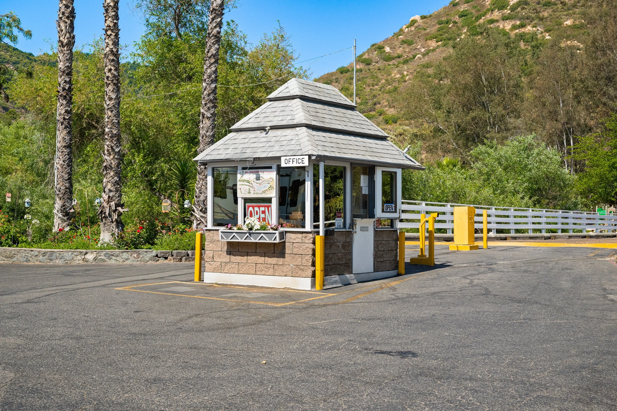 HiveMedia_All Seasons RV-11.jpg