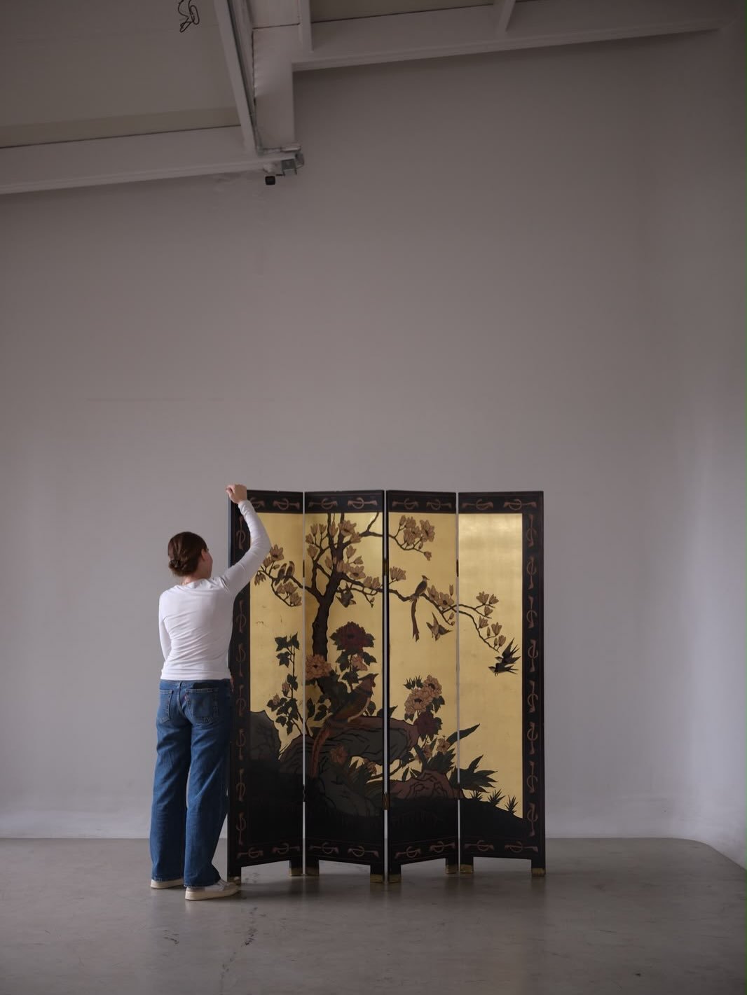 Biombo dorado antiguo
Uno disponible 
172x182cms