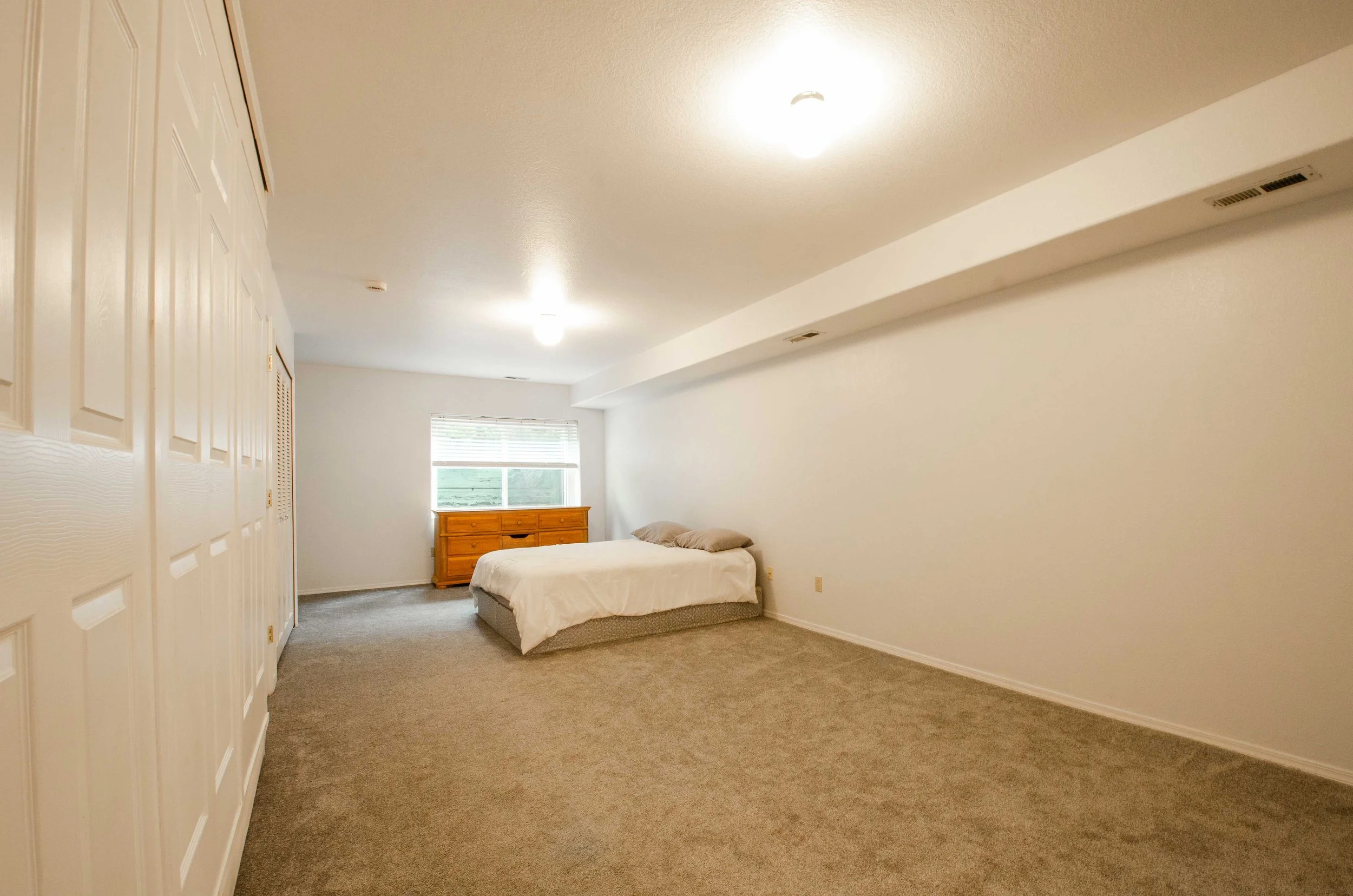 38 Family Room.jpg