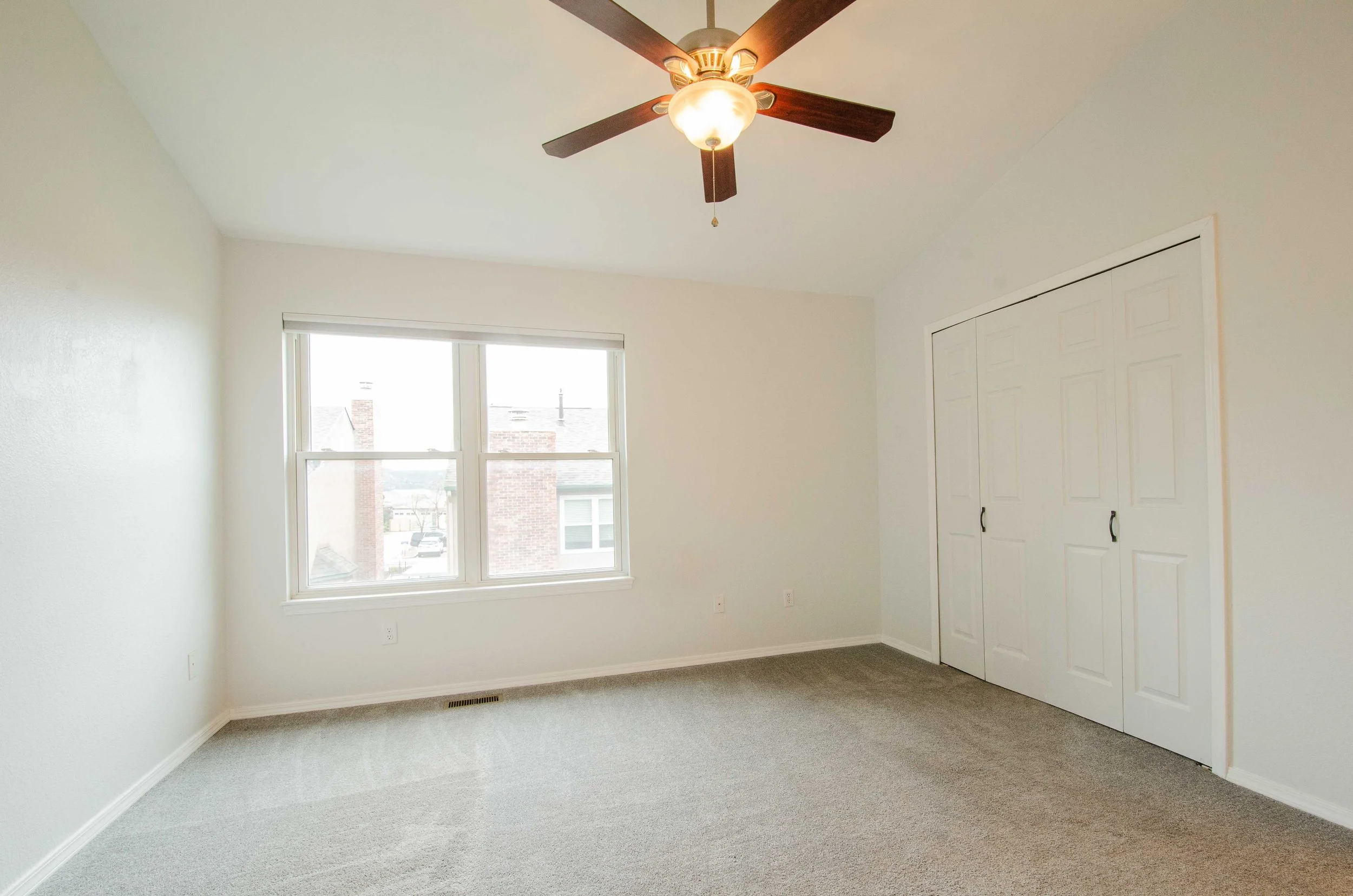 26 1st Bedroom.jpg