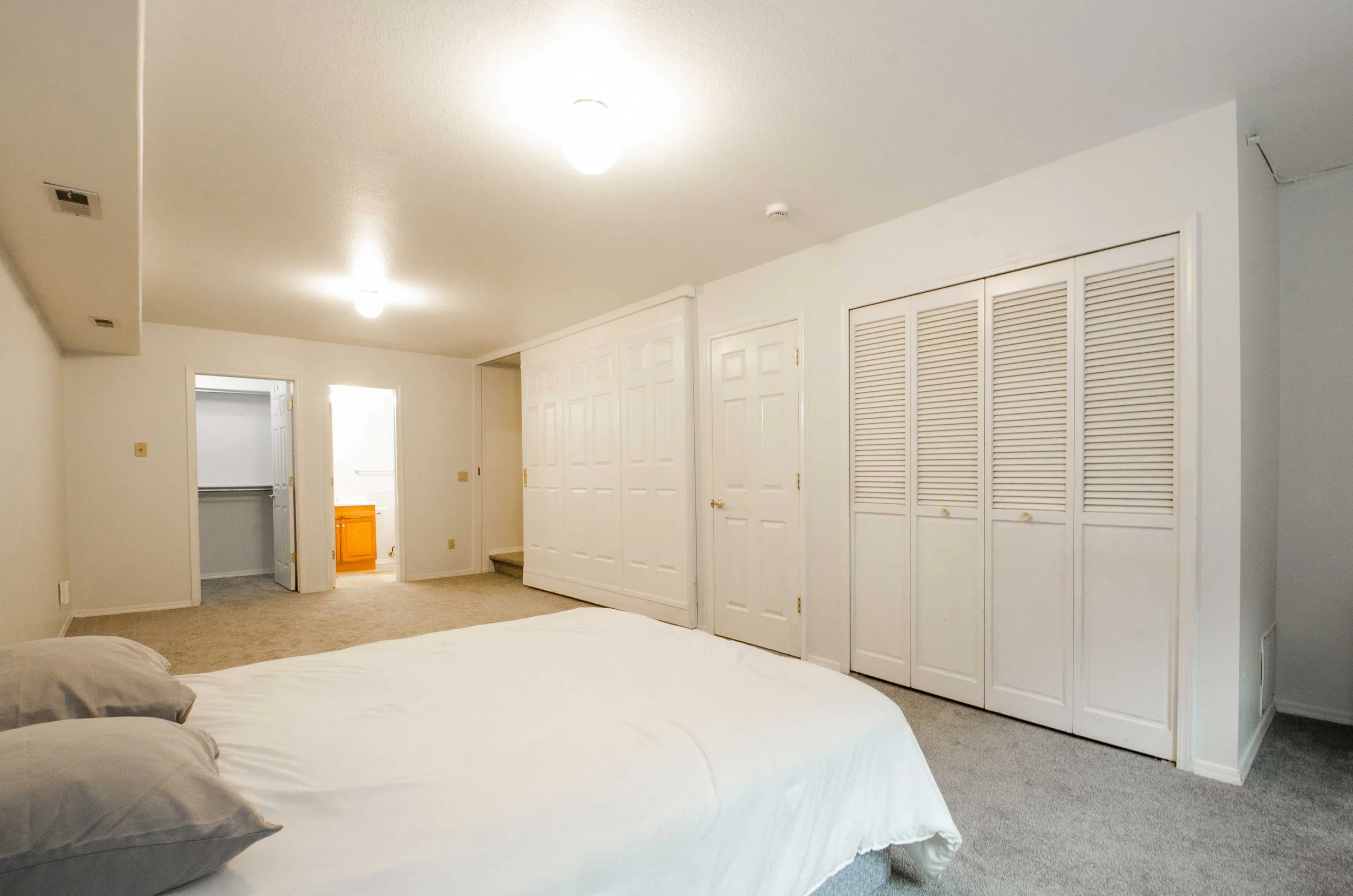 40 Family Room.jpg