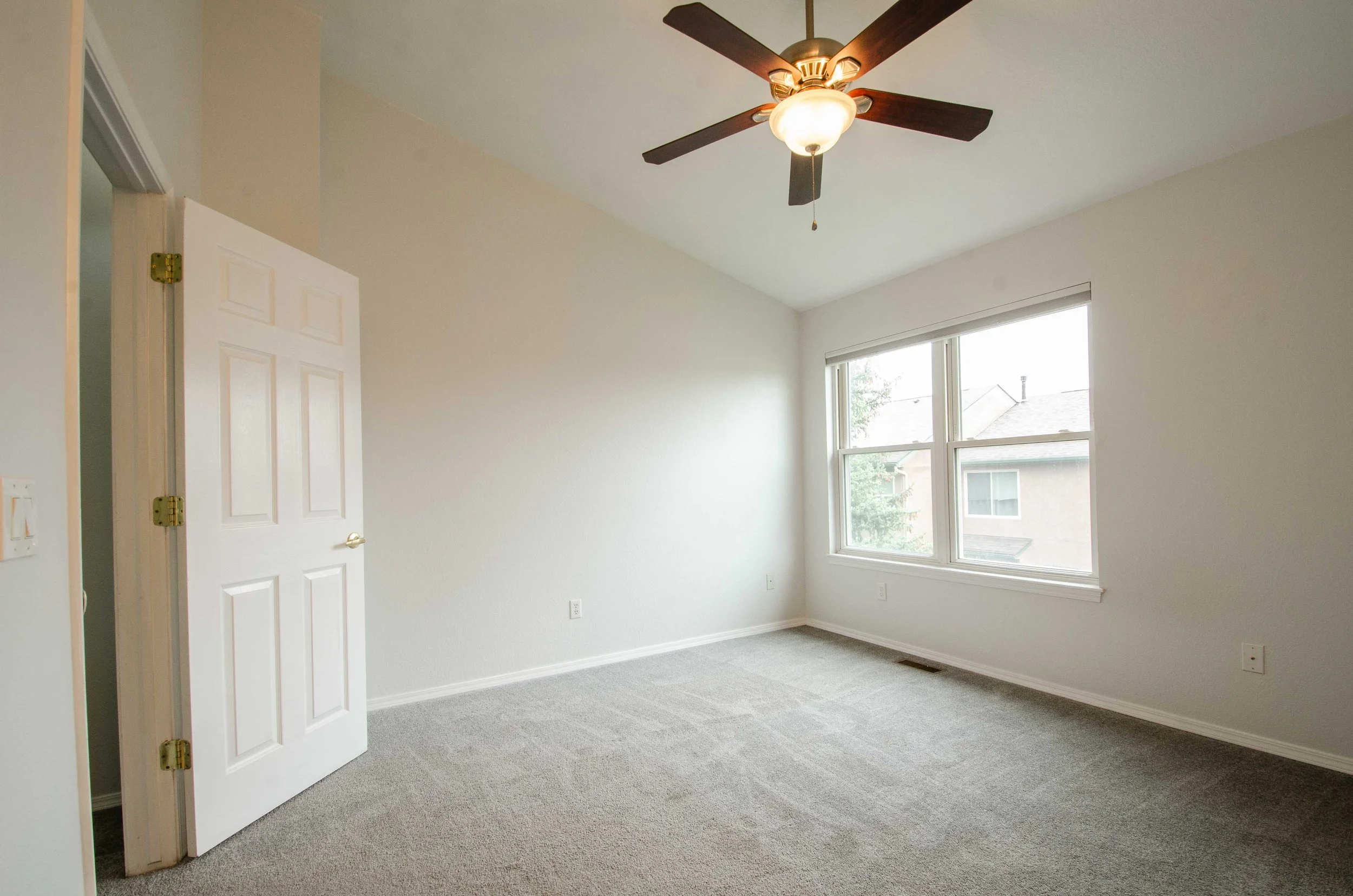29 1st Bedroom.jpg