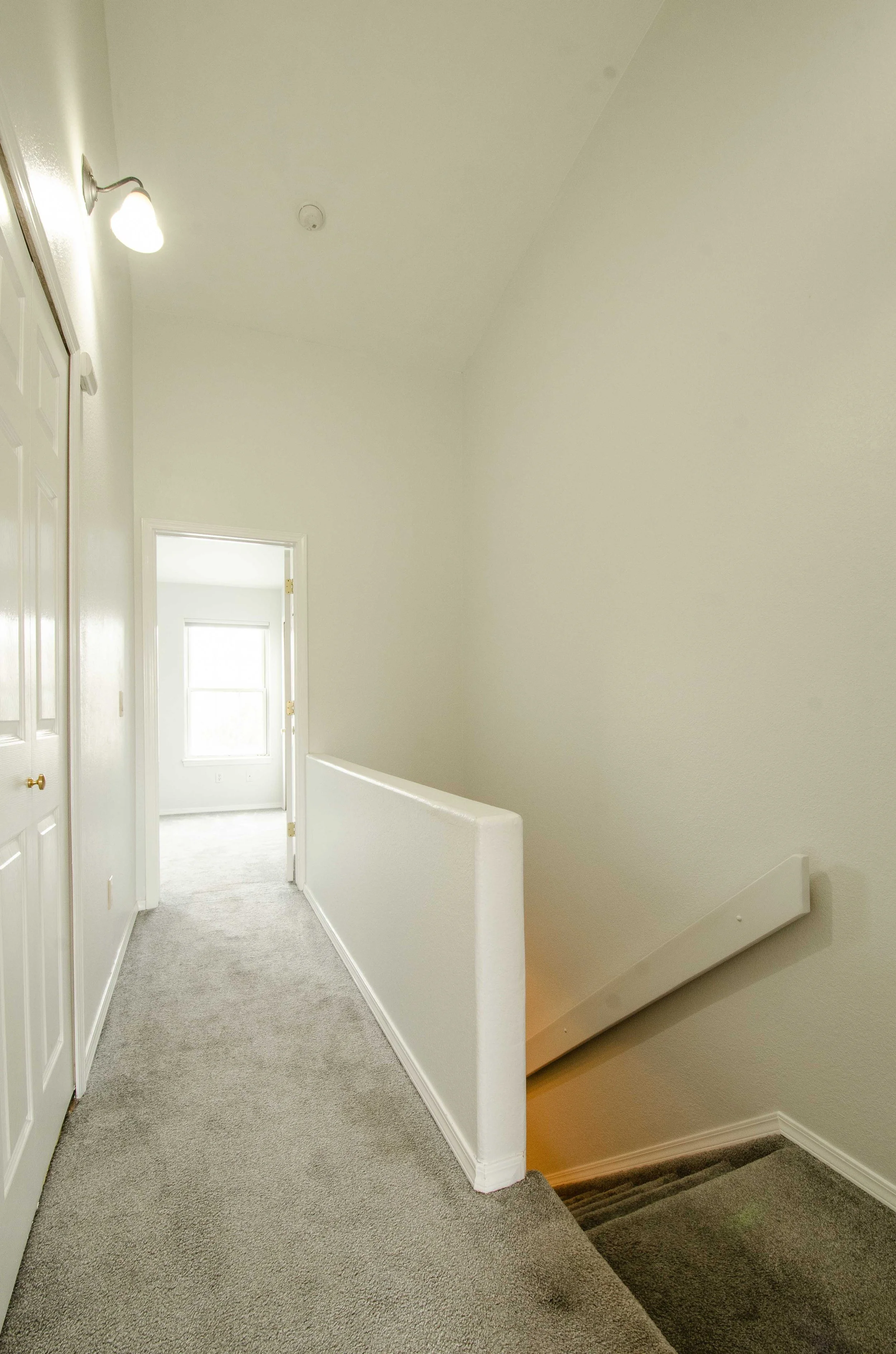24 Upper Hallway.jpg