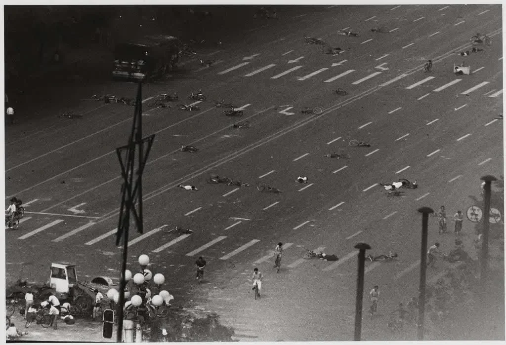 Sobbed, Lord Who Observe: Performativity and Cultural Spectatorship