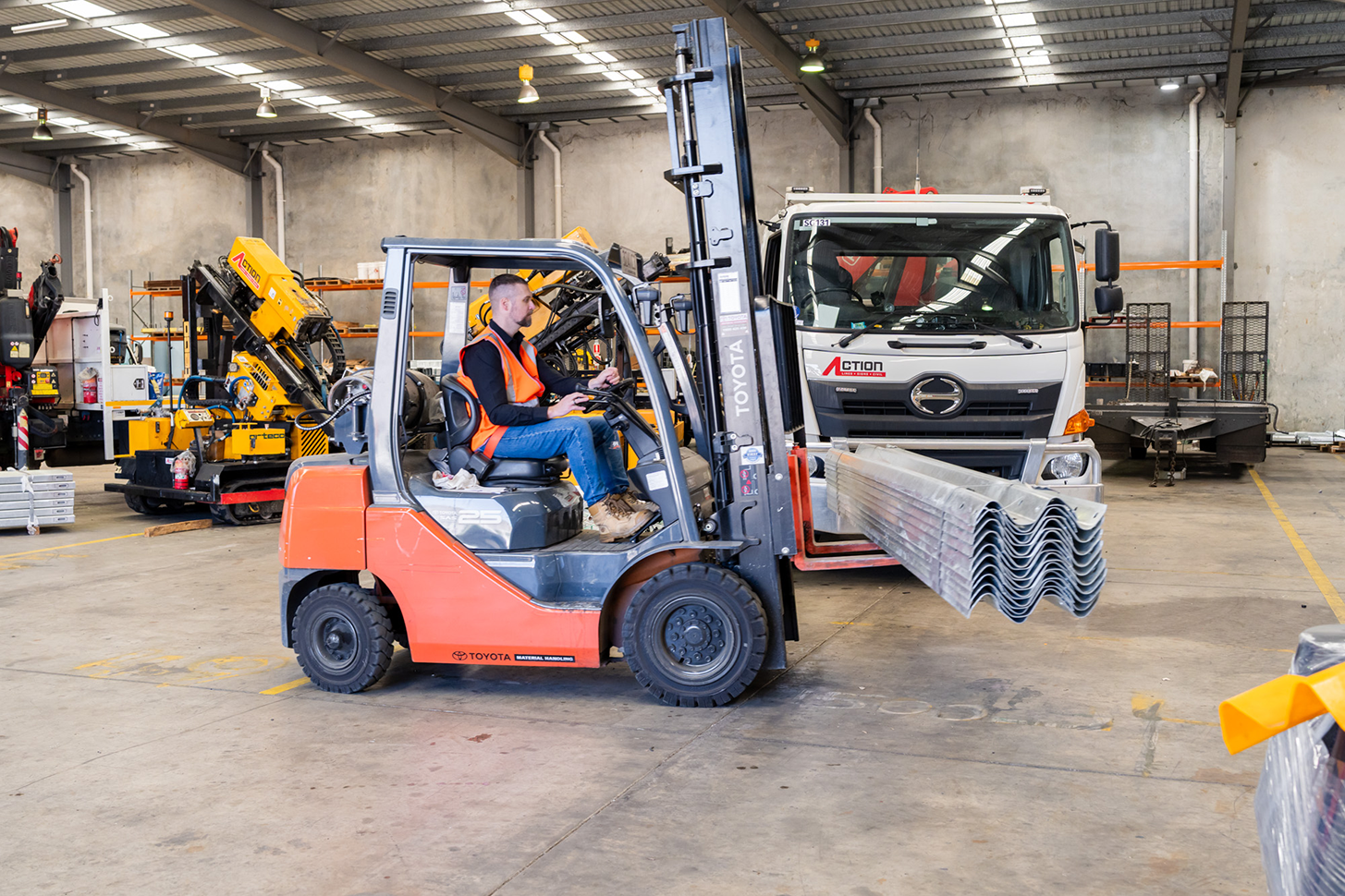 forklift driver.png