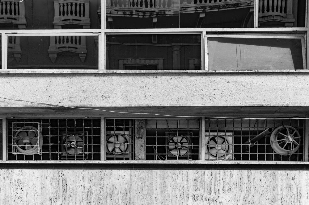 SIX FANS, CARTEGENA.jpg