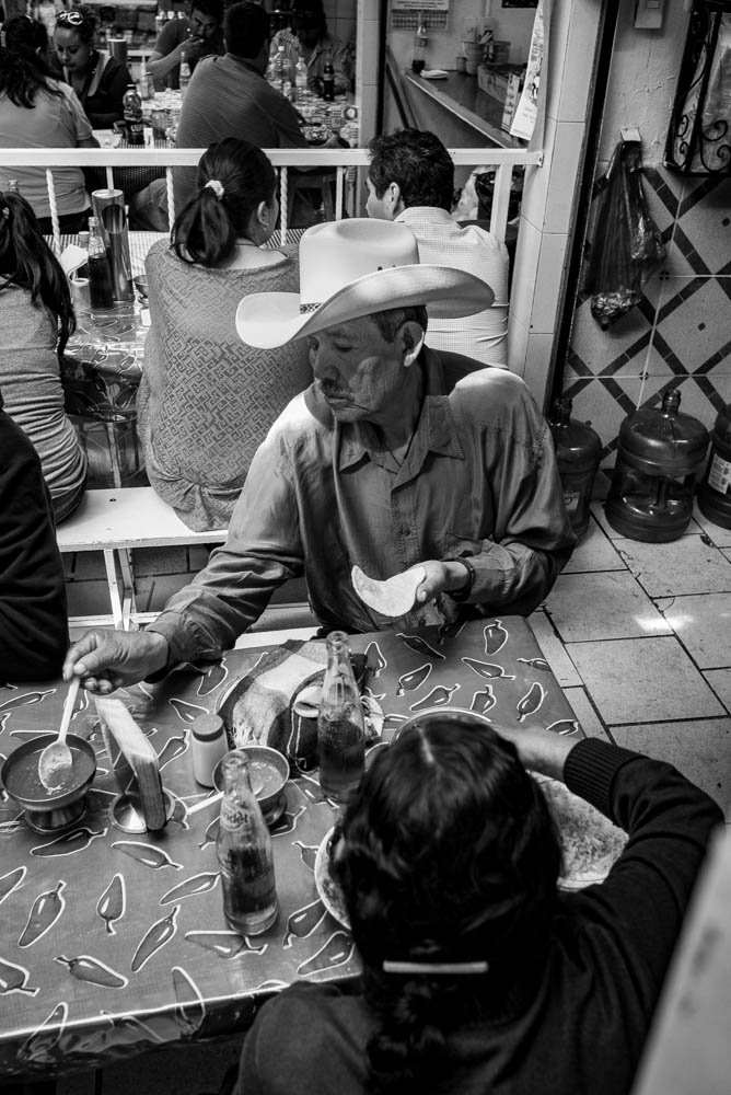 EATING TORTILLAS, SAN MIGUEL DE ALLENDE.jpg