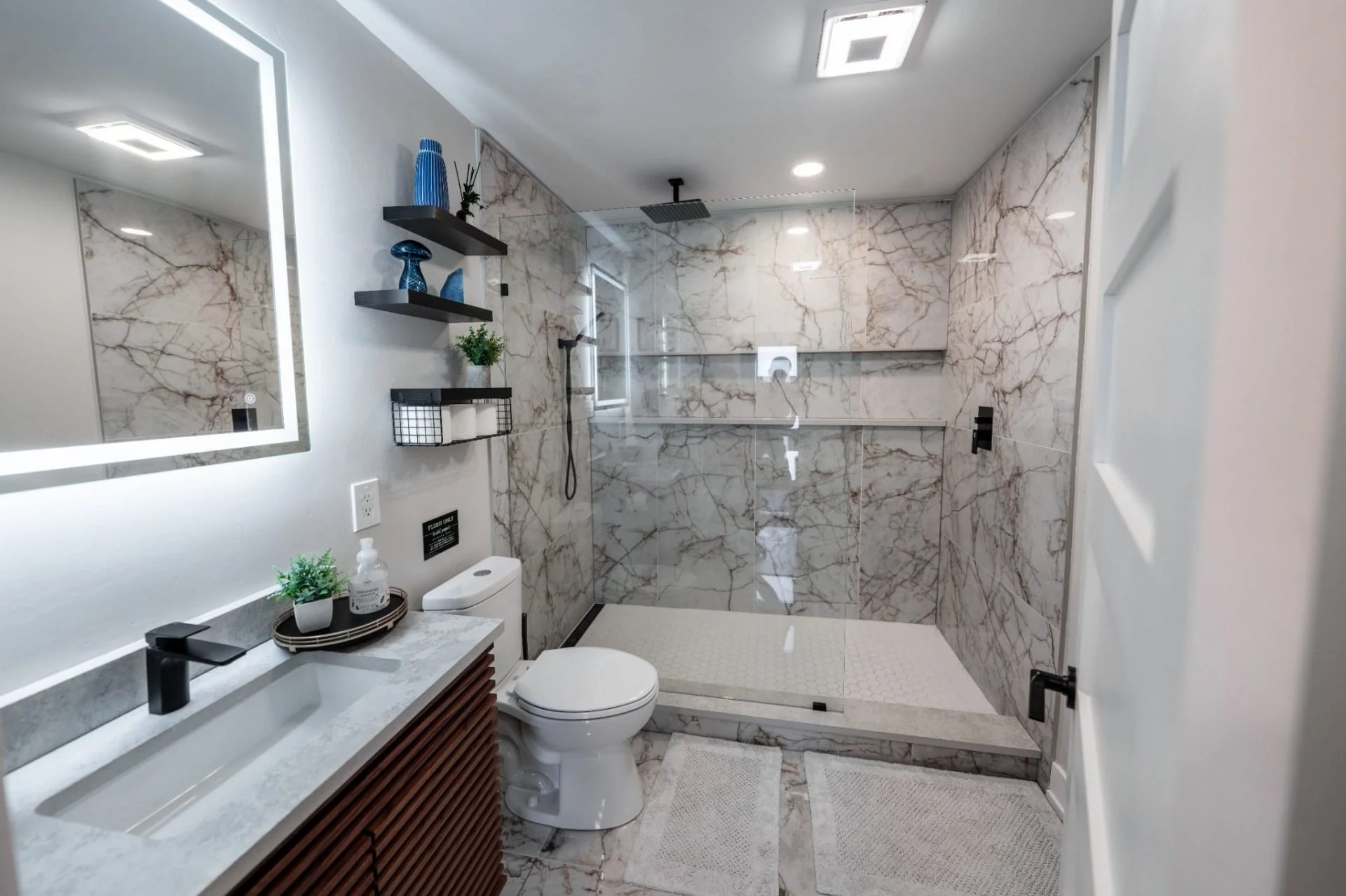TOILET AND BATH.jpg