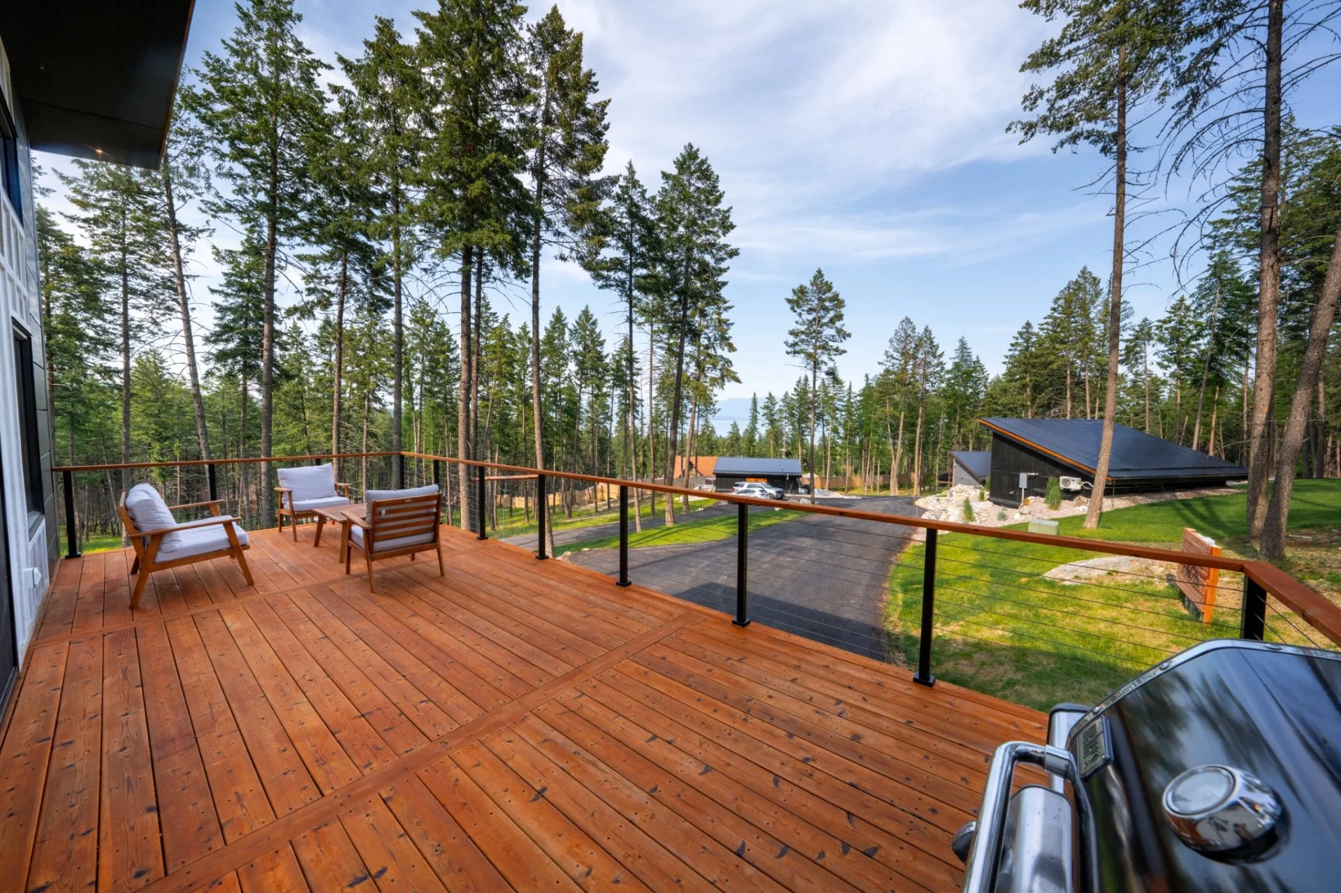 upper-deck-B2qDfrP4.jpg
