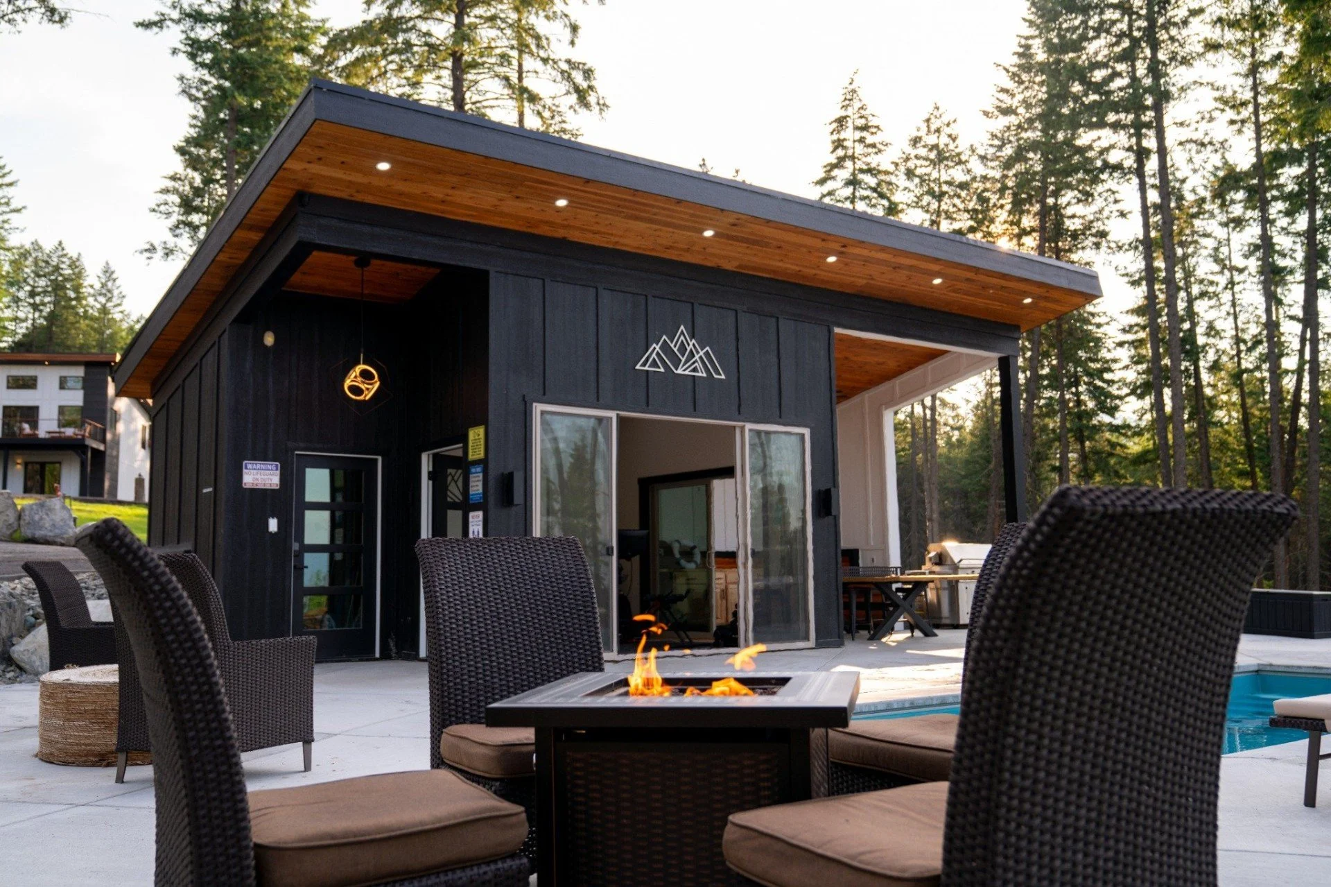 POOLHOUSE FIREPIT.jpg
