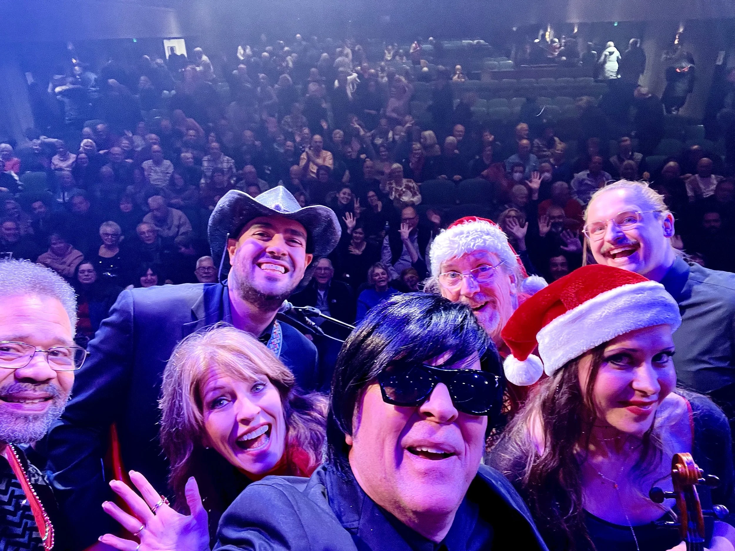 THE CROWD SELFIE