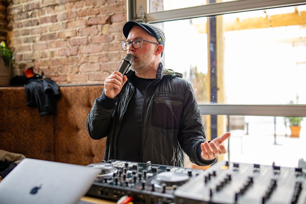 AlbumRunsHolidayParty_MVelasco-22.jpg